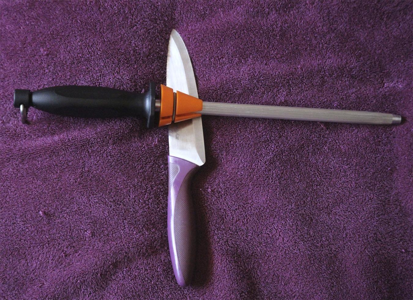 Utopia Kitchen Knife Sharpener Rod 12 Inch, Professional Honing Rod for Knife Sharpening with Hanging Hook customer photo 2