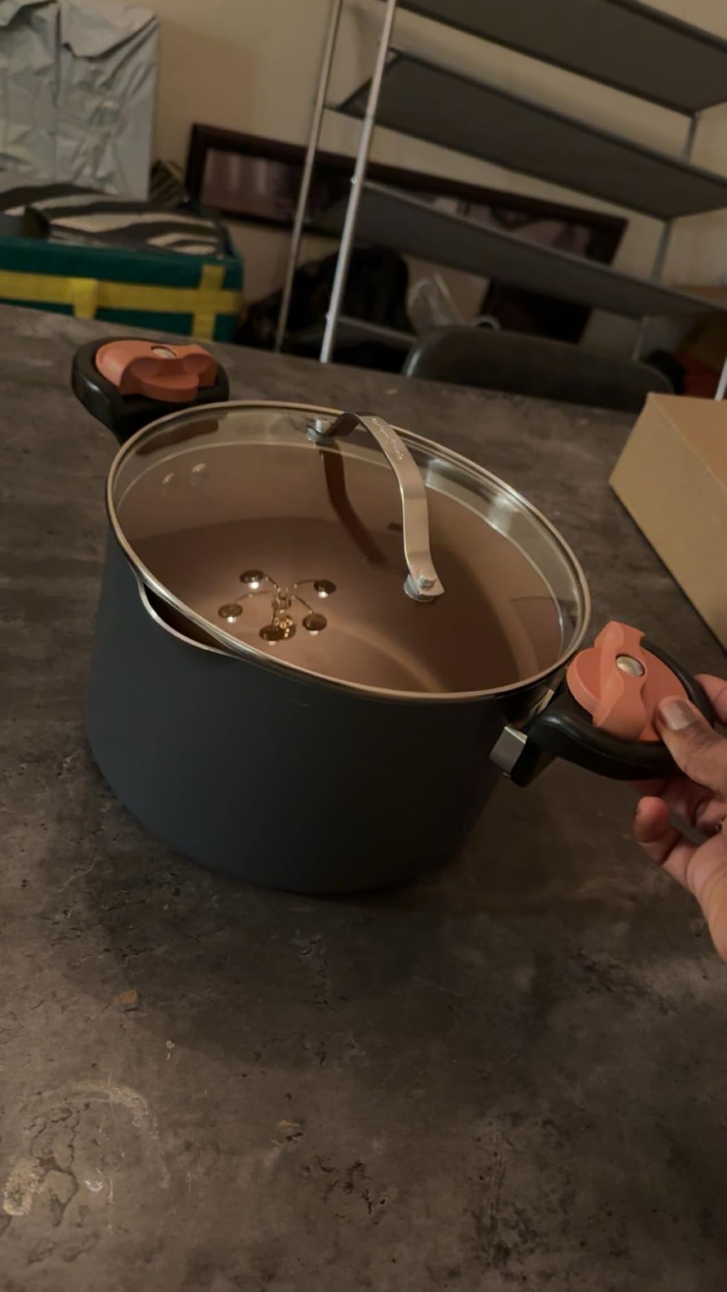 Gotham Steel 5 Quart Stock Pot Multipurpose Pasta Pot with Strainer Lid & Twist and Lock Handles, Nonstick Ceramic Surface customer photo 2