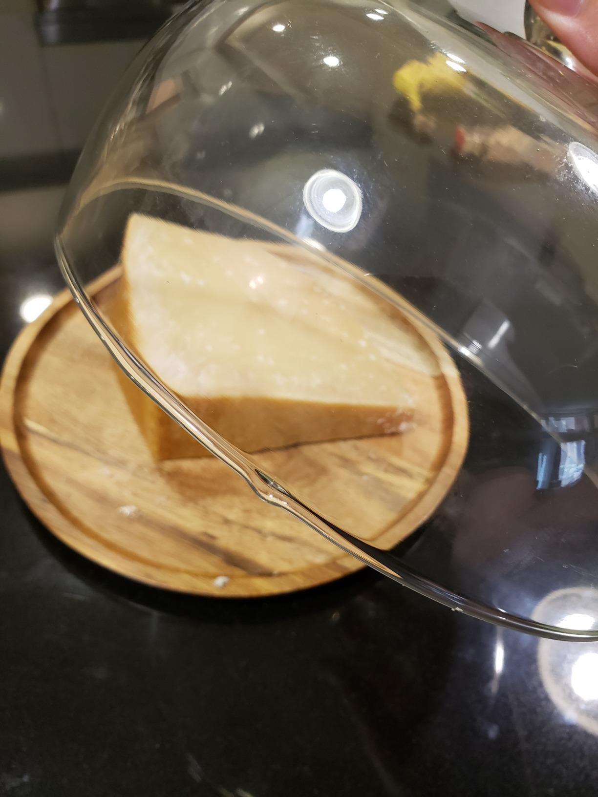 MyGift 8 Inch Clear Glass Dessert Cake Plate & Cheese Cloche Dome with Acacia Wood Serving Tray customer photo 2