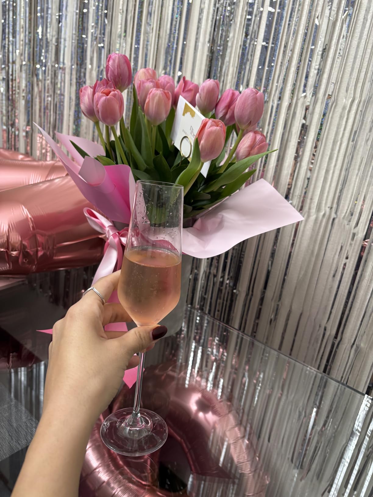 JoyJolt Champagne Glasses Layla Collection, Set of 4 customer photo 1