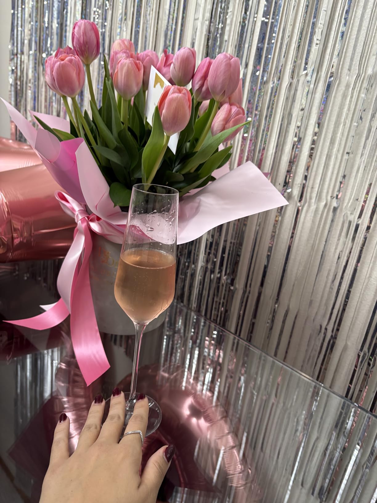 JoyJolt Champagne Glasses Layla Collection, Set of 4 customer photo 2