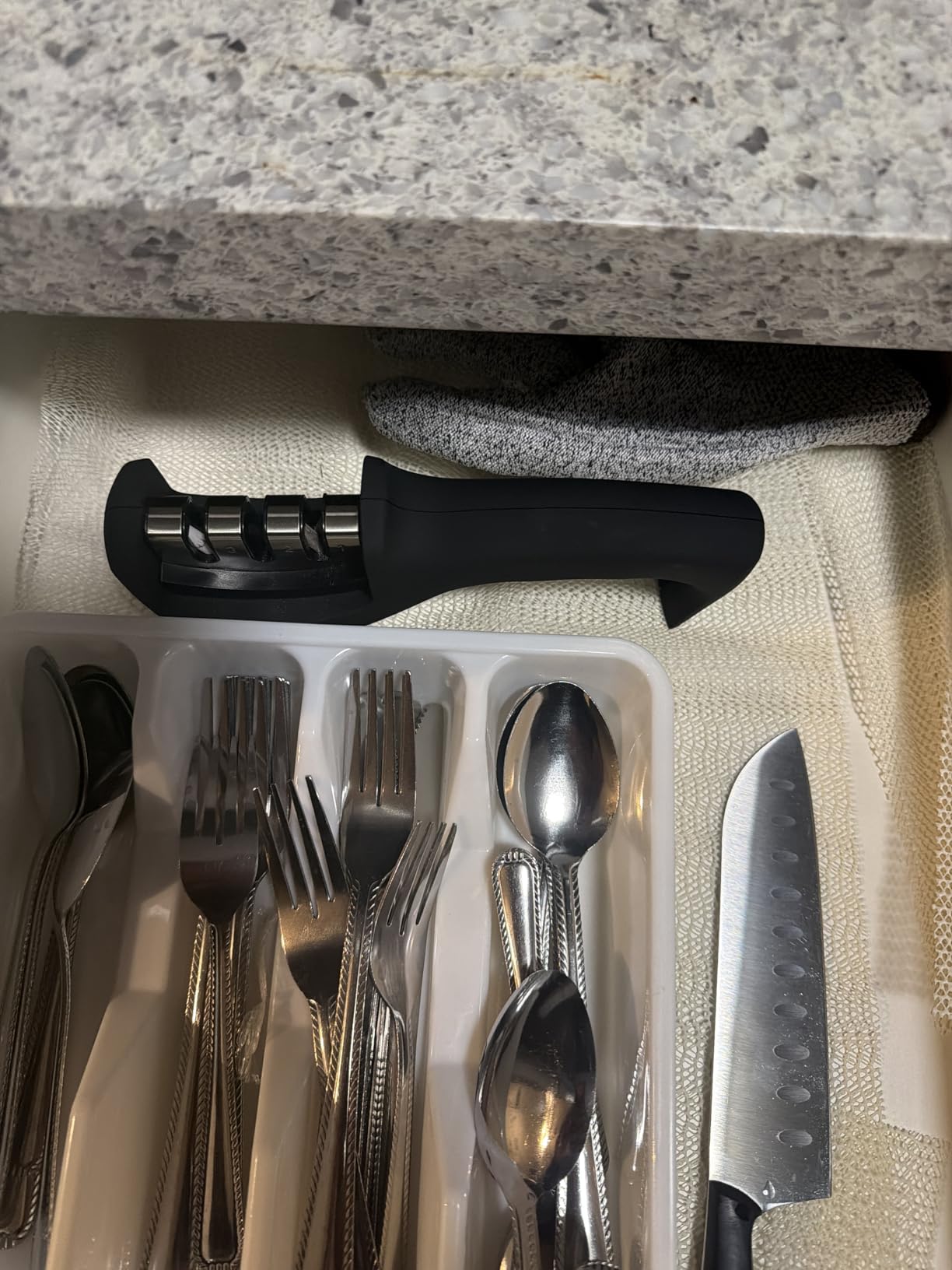 4-in-1 Kitchen Knife Accessories: 3-Stage Knife Sharpener Helps Repair, Restore, Polish Blades and Cut-Resistant Glove customer photo 1