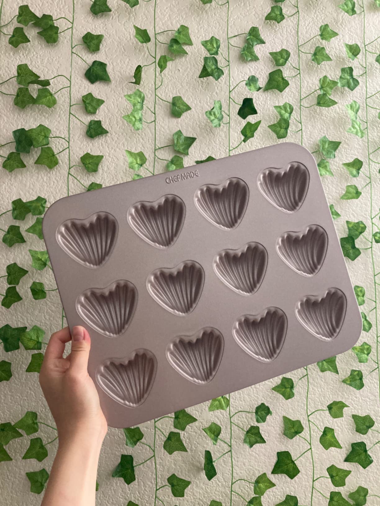 CANDeal Non Stick Japanese Sweet Heart Style 12 Cavity Madeleine Baking Mould customer photo 1