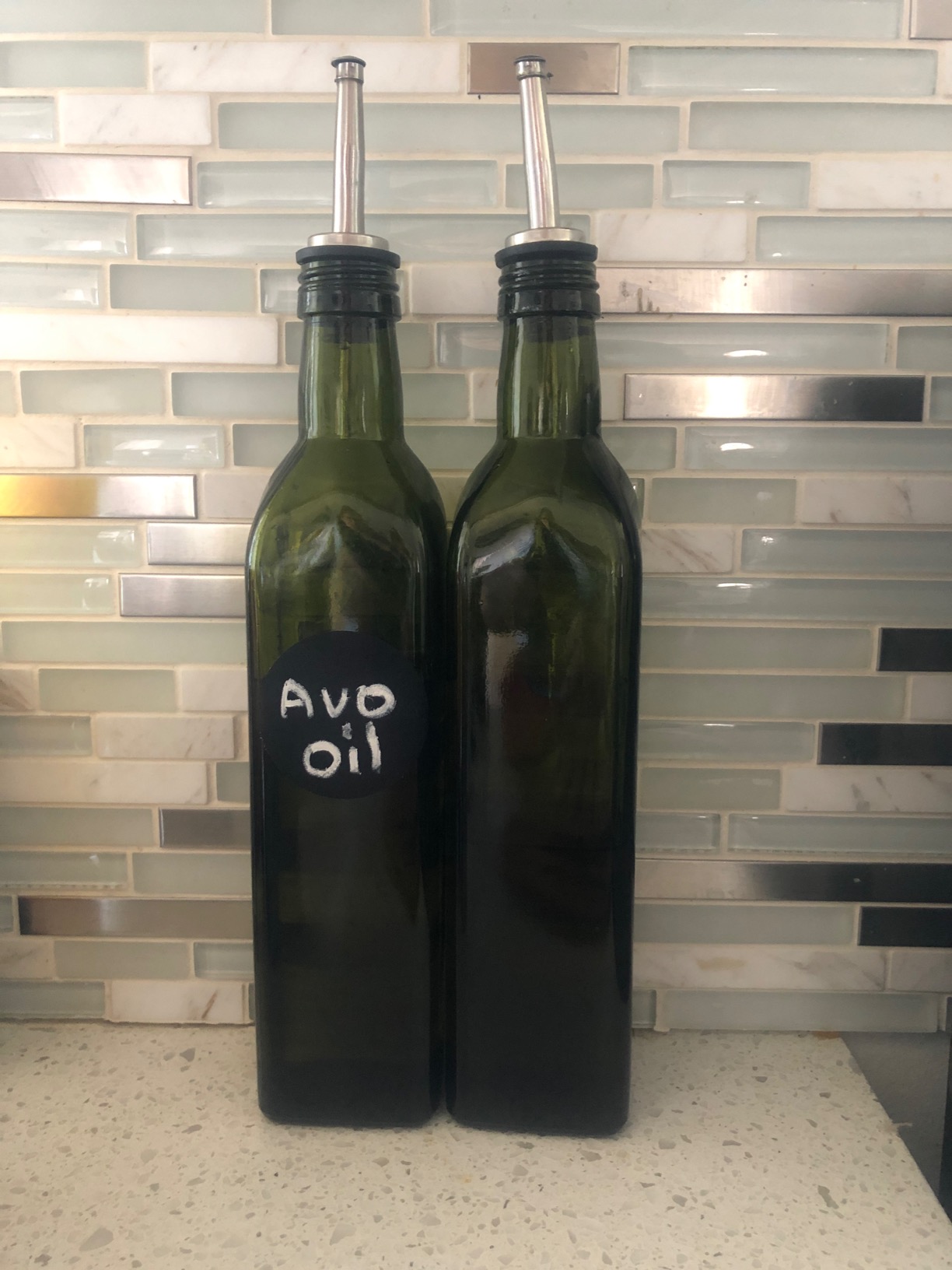 AOZITA [2 PACK 17 oz Glass Olive Oil Dispenser Bottle Set - 500ml Dark Green Oil & Vinegar Cruet Bottle with Pourers, Funnel and Labels - Olive Oil Carafe Decanter for Kitchen customer photo 2