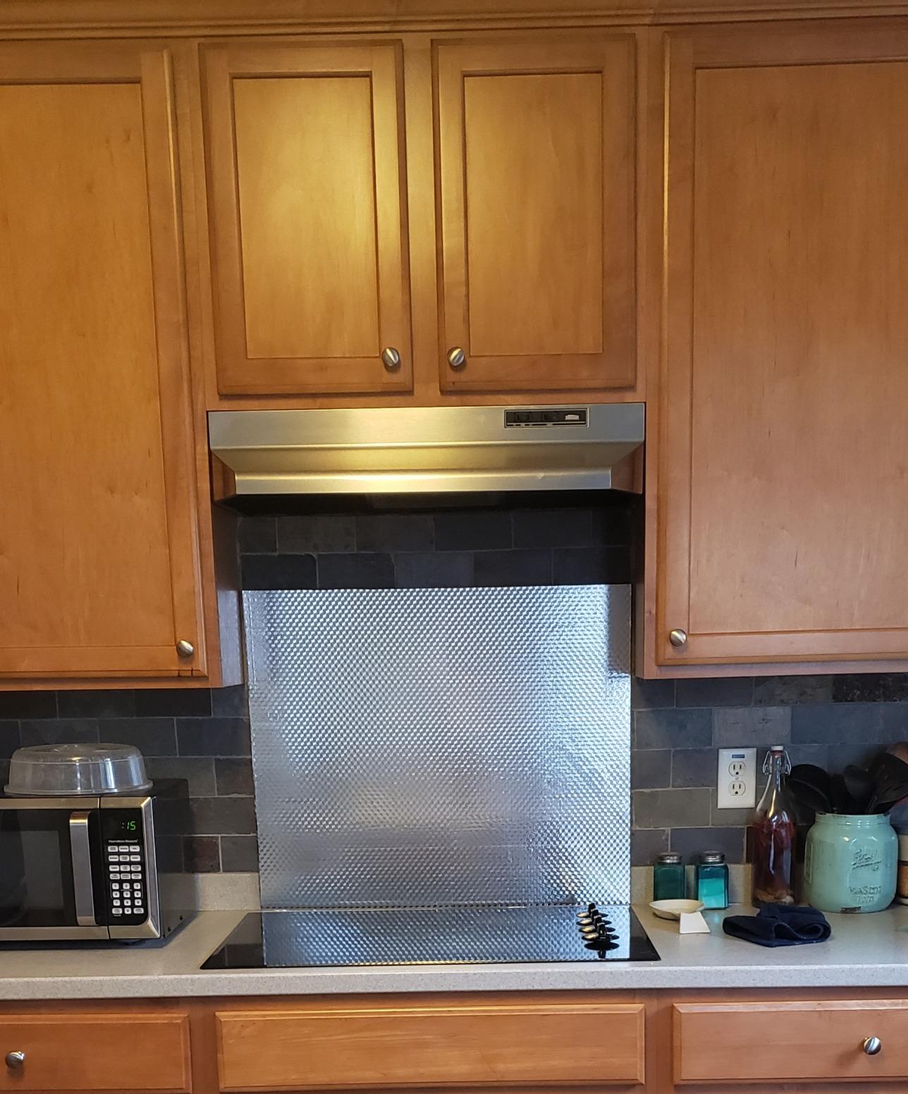 Kitchen Wallpaper Oil Proof Sticker Aluminum Foil Backsplash Self-Adhesive Contact Paper Cabinet Liner Waterproof and Heat Resistant Peel and Stick Wallpaper(15.7X118 Inches) customer photo 1