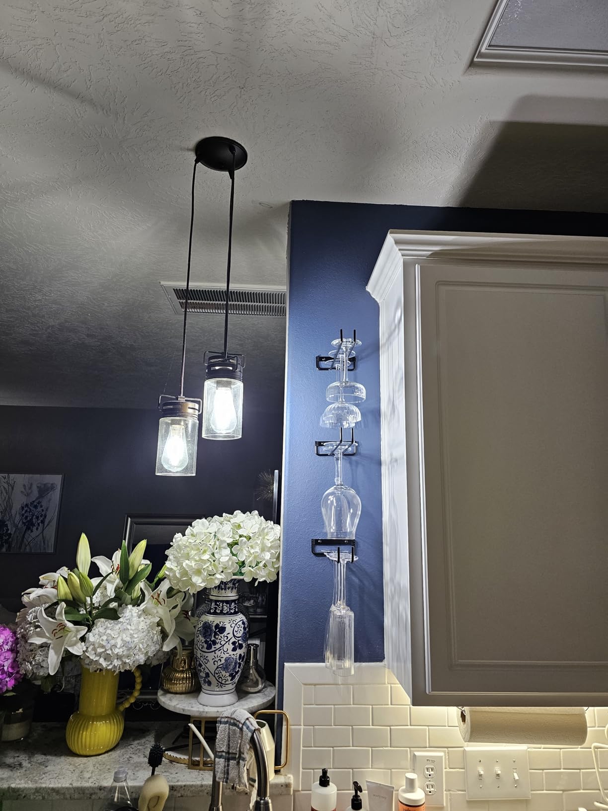 Wallniture Chiraz Stemware Wine Glass Rack Wall Mountable Wrought Iron Black 11 Inch Set of 4 customer photo 1
