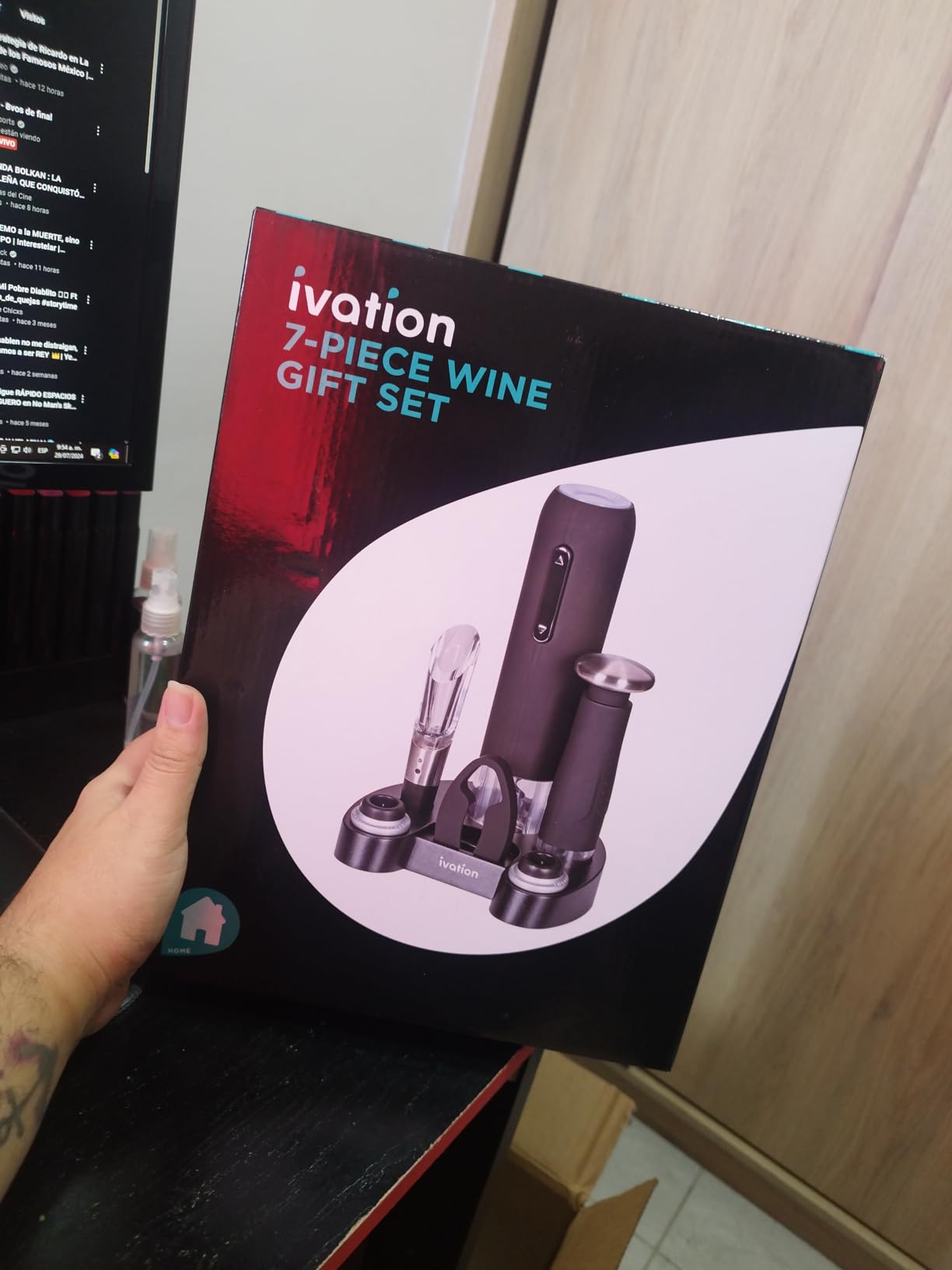 Ivation Wine Gift Set - Includes Electric Opener, Aerator, Vacuum Preserver, 2 Stoppers, Foil Cutter & Charging Base customer photo 2