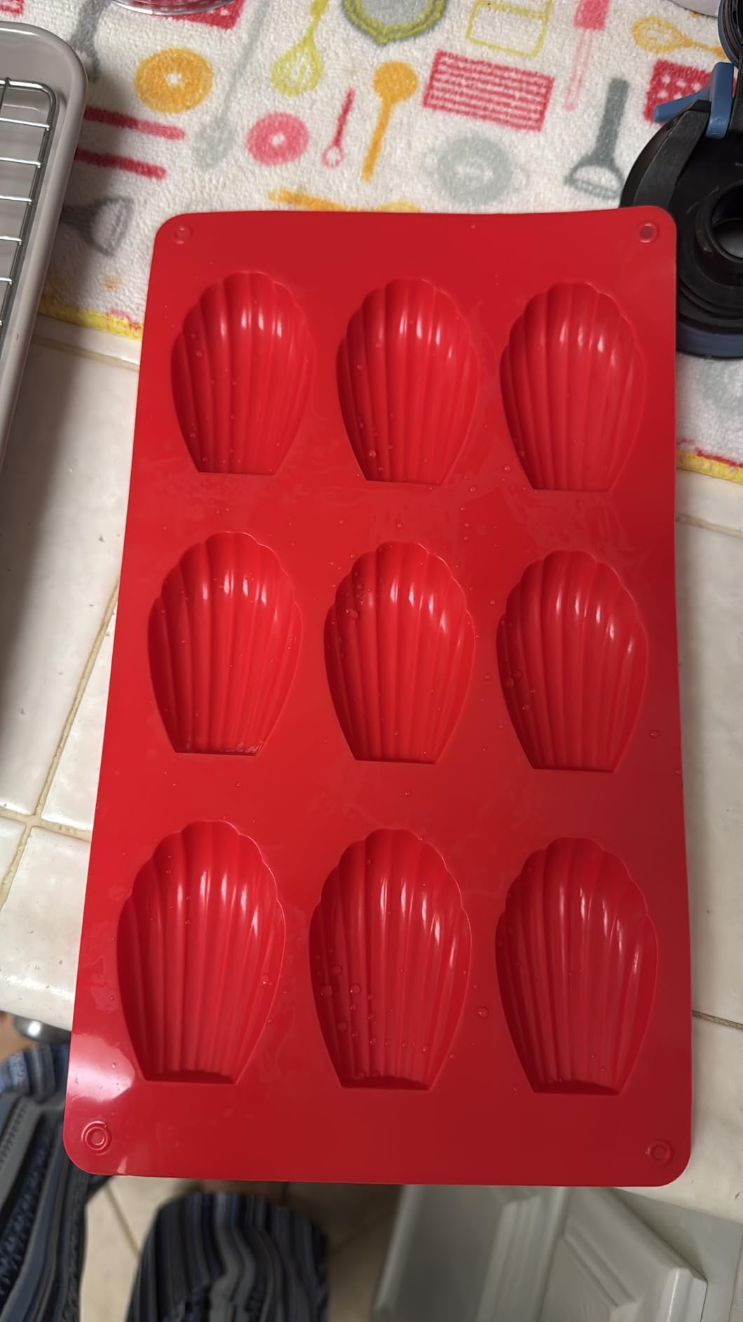 Silicone Madeleine Pans - 9 Cups Madeleine Mold for Small Cake, Chocolate, Cookies Pack of 2 customer photo 1