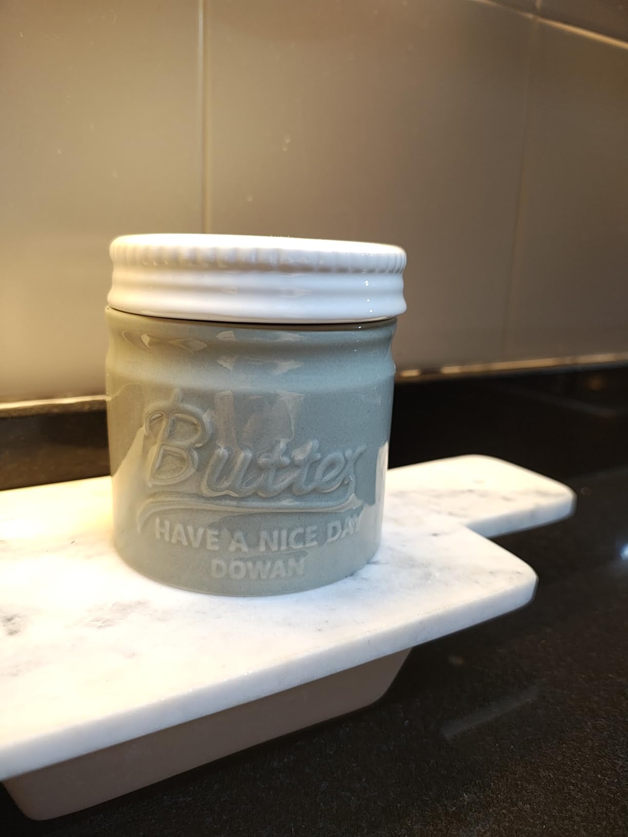 DOWAN Butter Crock, French Butter Dish for Spreadable Soft Butter, Ceramic Butter Keeper With Lid for Countertop, Butter Dish With Waterline, Housewarming Gift, Kitchen and Home Decor, Soft White customer photo 1