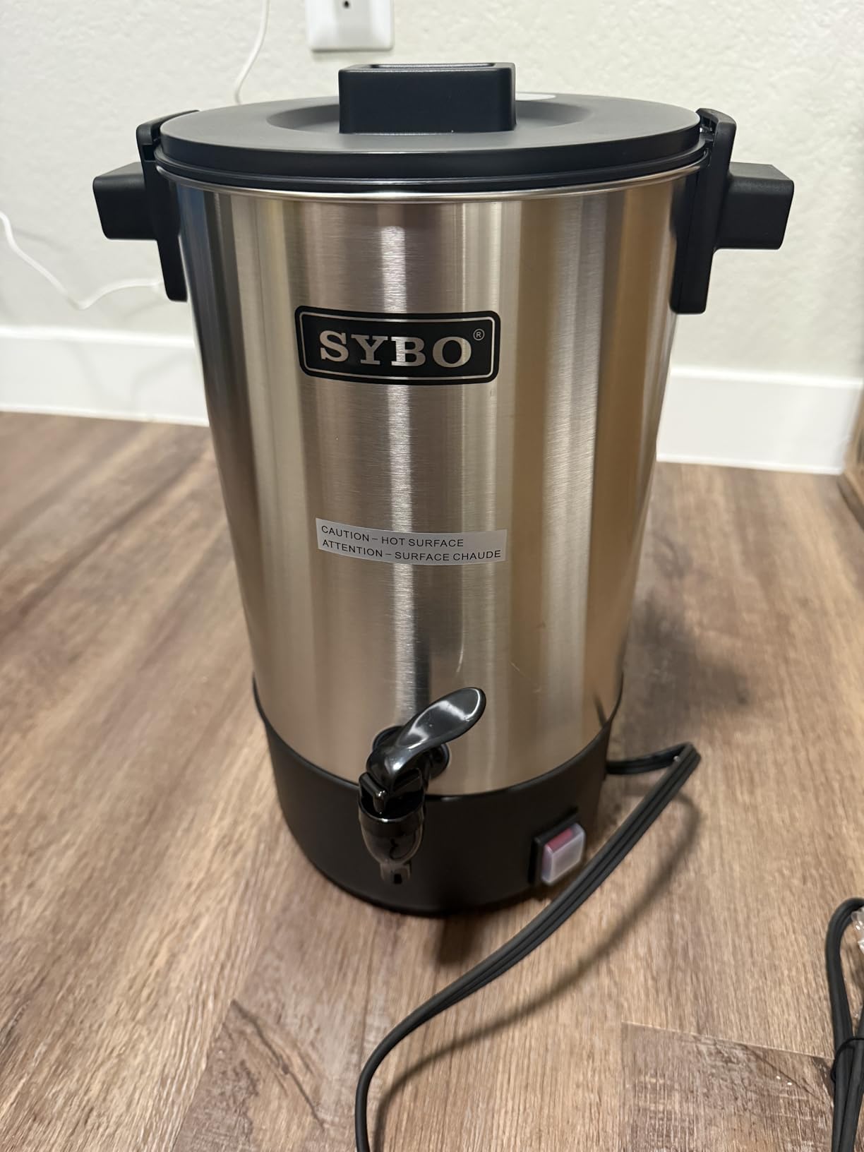 SYBO SR-CP-50B Commercial Grade Stainless Steel Percolate Coffee Maker Hot Water Urn for Catering, 50-Cup 8 L, Metallic customer photo 1