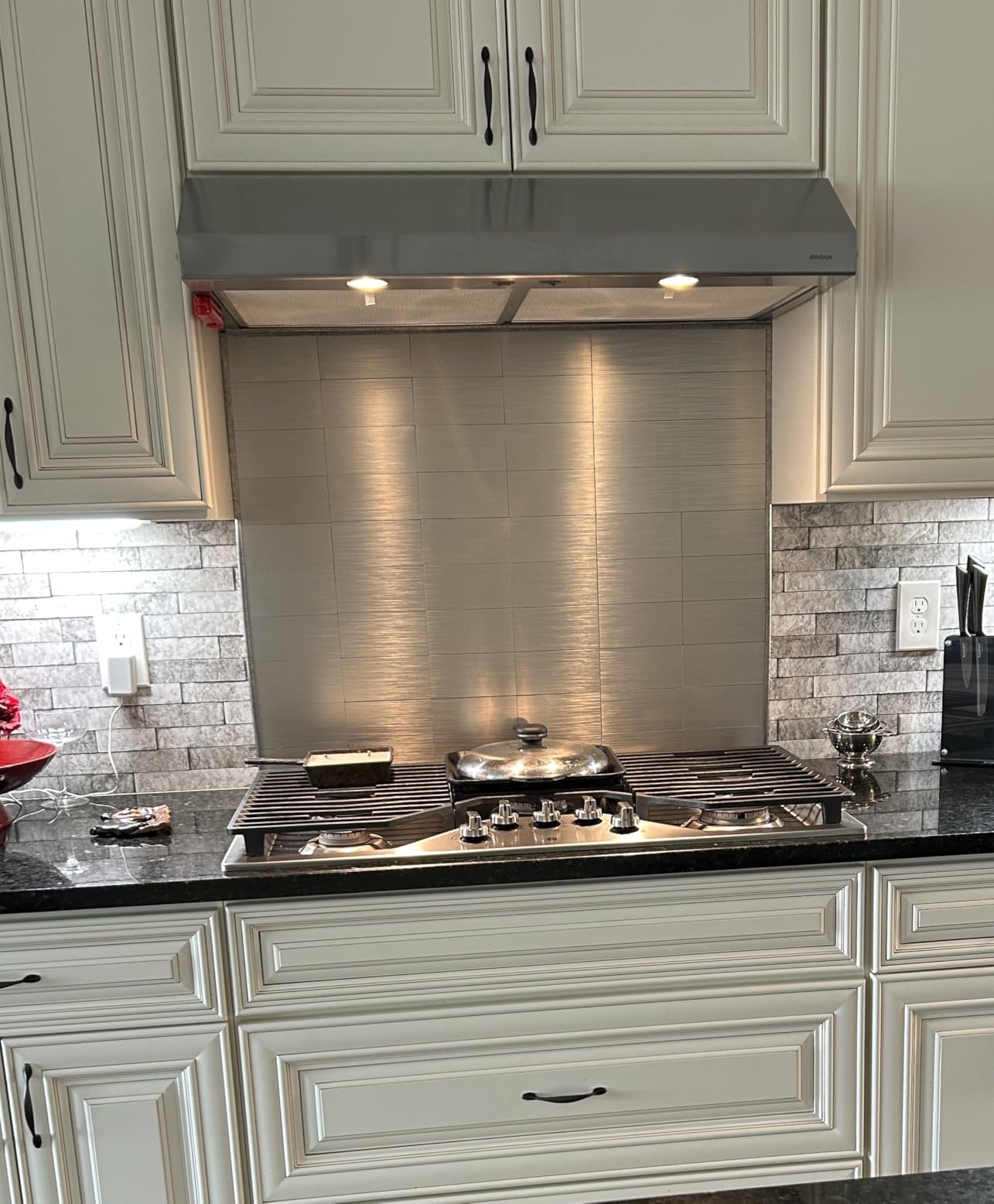 Art3d 100-Pieces Peel and Stick Stainless Steel Backsplash Self-Adhesive Metal Tiles, 3