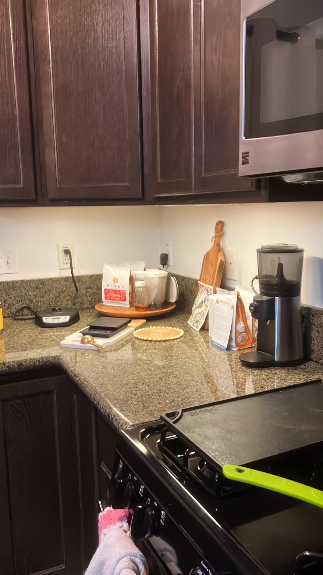 STICKGOO 10-Sheet White Subway Tiles Peel and Stick Backsplash, Stick on Tiles Kitchen Backsplash (Thicker Design) customer photo 1