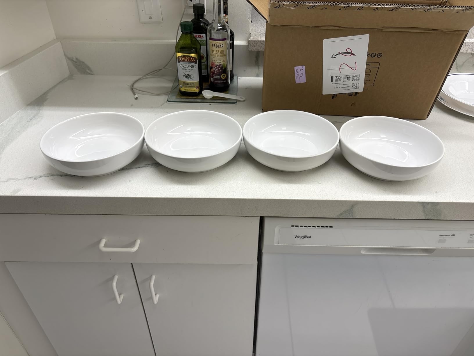 LE TAUCI Pasta Bowls 45 oz, Salad Bowls Set for Serving Soup, Pasta, Noodle, Dinner, Large Kitchen Bowl Plates, Microwave Safe - 8.5 Inch, Set of 4, White customer photo 1