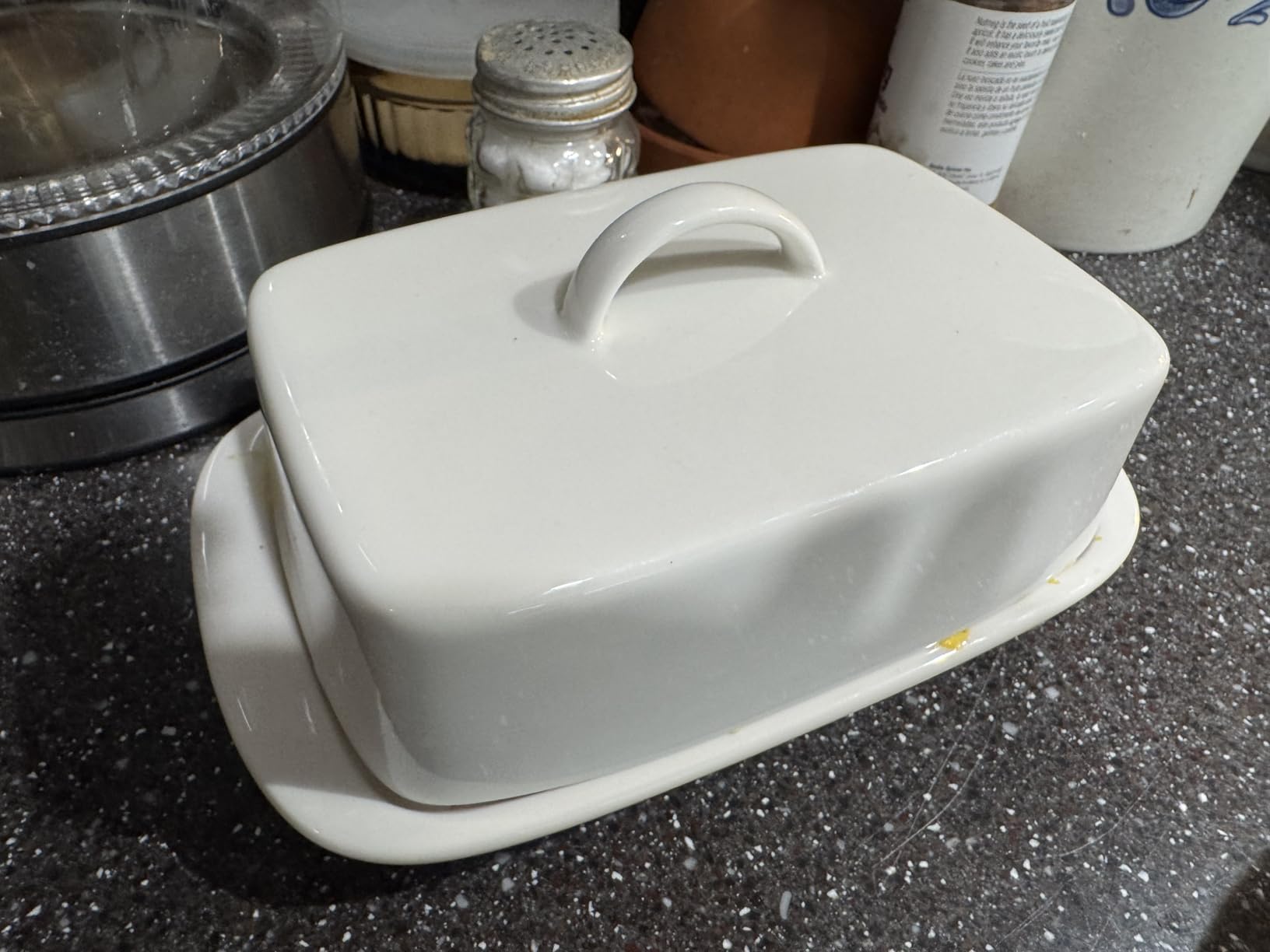 Sweese Large Butter Dish with Lid for Countertop, Porcelain 8oz Butter Keeper with Handle Cover Design, 7.7 Inch Butter Container customer photo 1