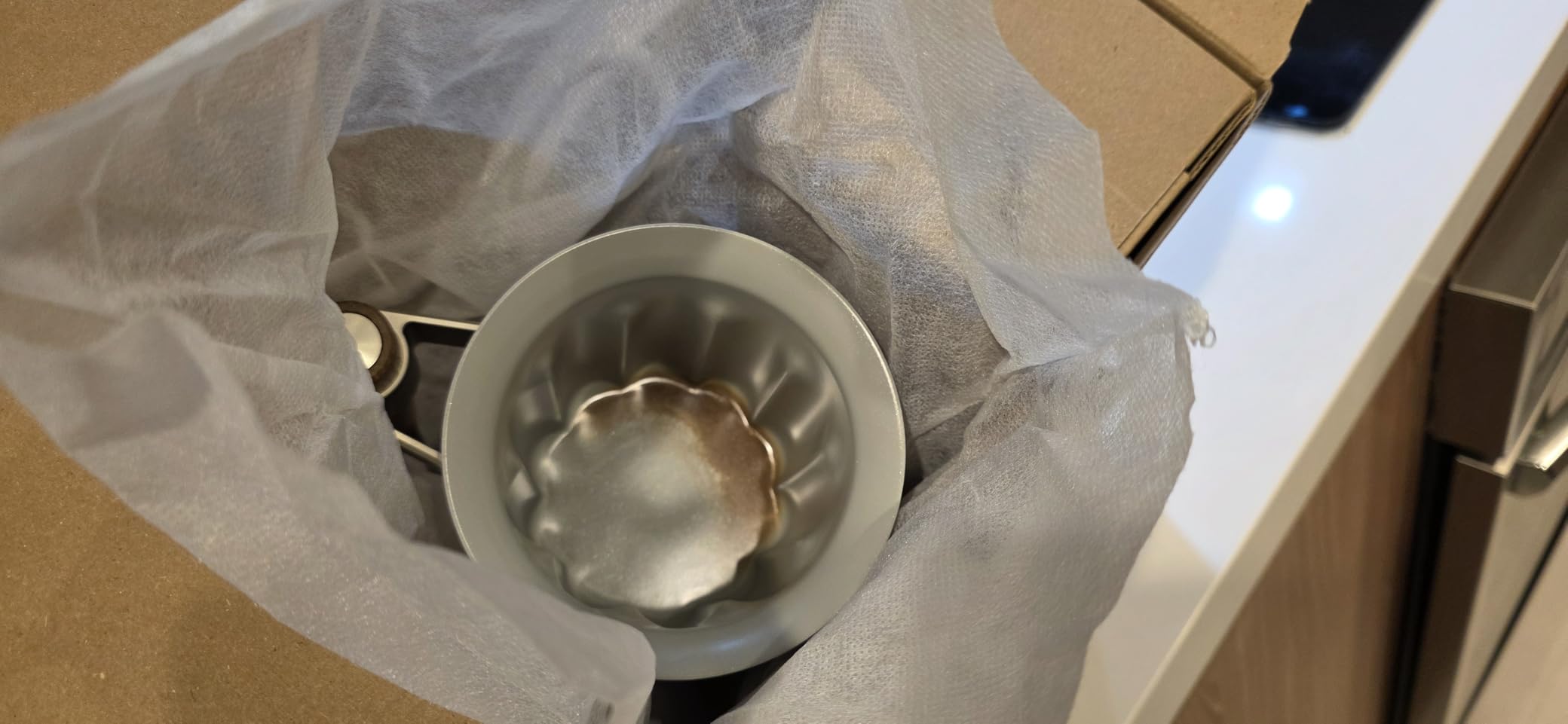 Hotel Chocolat Velvetiser - In-Home Hot Chocolate Machine - Barista-Grade Hot Chocolate Maker - Charcoal Edition - 2 Ceramic Podcups & 10 Single-Serve Sachets customer photo 2