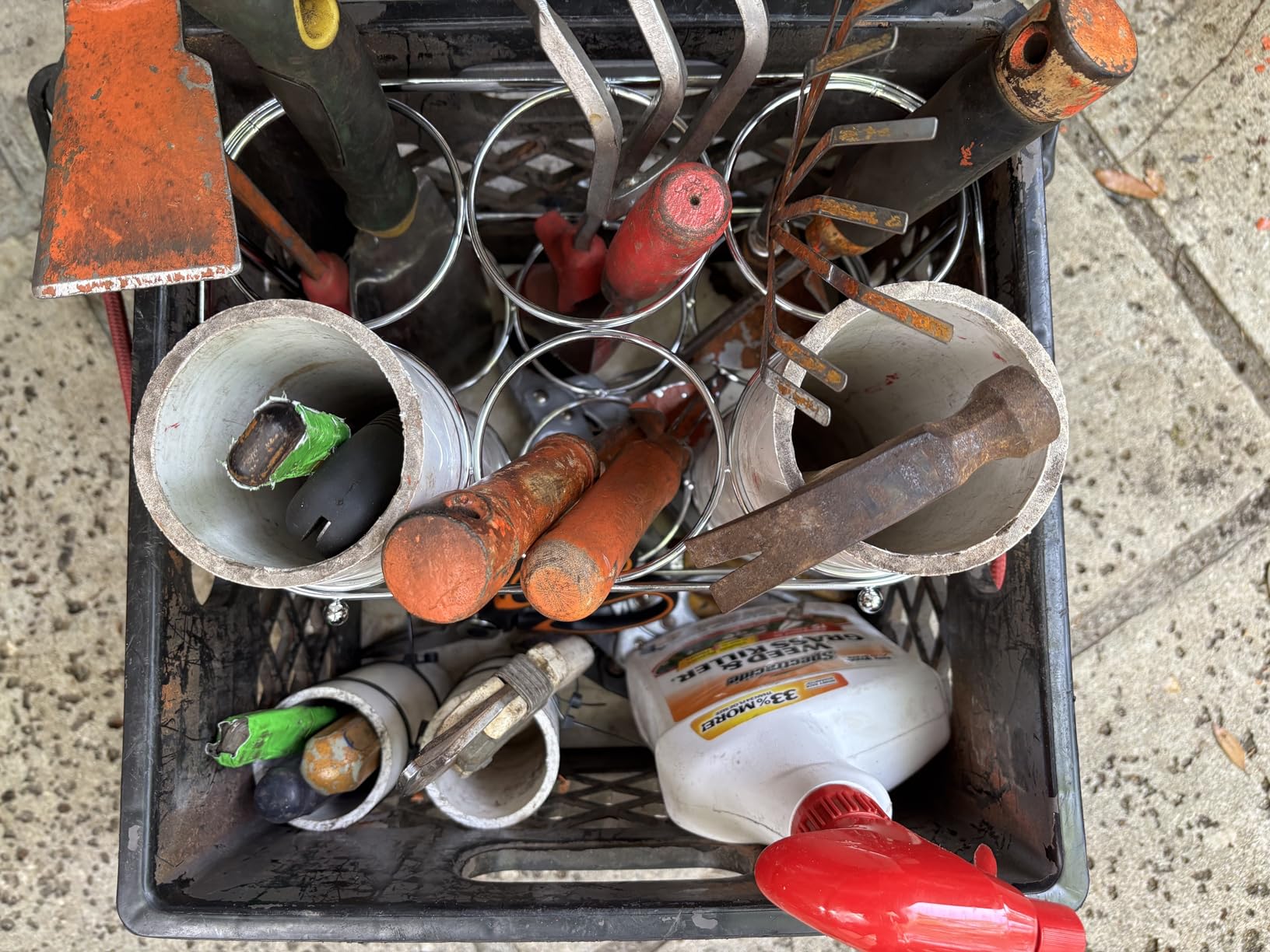 Buruis 6-Bottle Wine Rack, Modern Metal Countertop Wine Holder Stand for Kitchen, Pantry & Cabinet Storage, No Assembly Required, Black customer photo 2