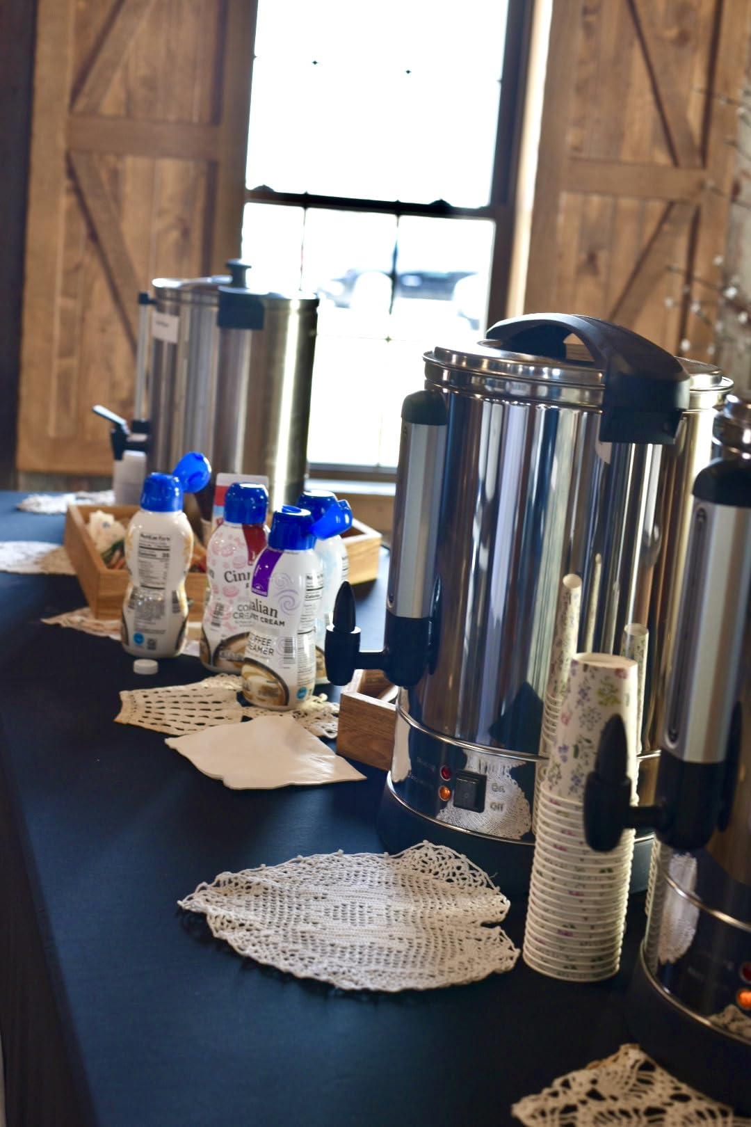 Zulay Commercial Grade 100 Cup Coffee Maker Hot Water Urn - Large Percolator Pot Dispenser With Double-Wall Stainless Steel, Quick Brew, Stays Hot for Tea & Beverage at Events & Catering - Silver customer photo 1