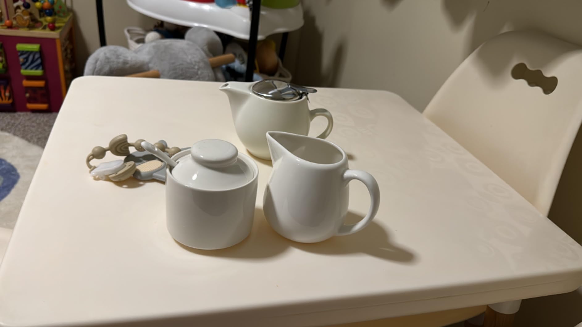 ONTUBE Porcelain Sugar and Creamer Set of 3, Cream Pitcher, Spoon, Sugar Bowl with Lid (White) customer photo 2