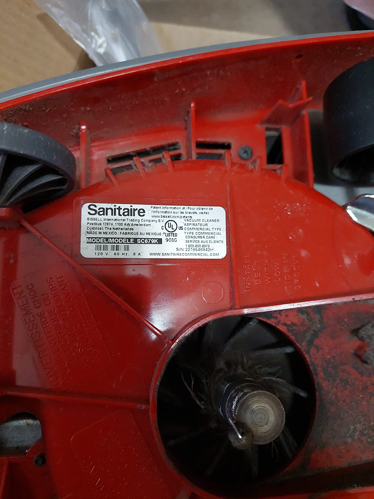 Sanitaire TRADITION Upright Commercial Bagged Vacuum, SC684G Red customer photo 2