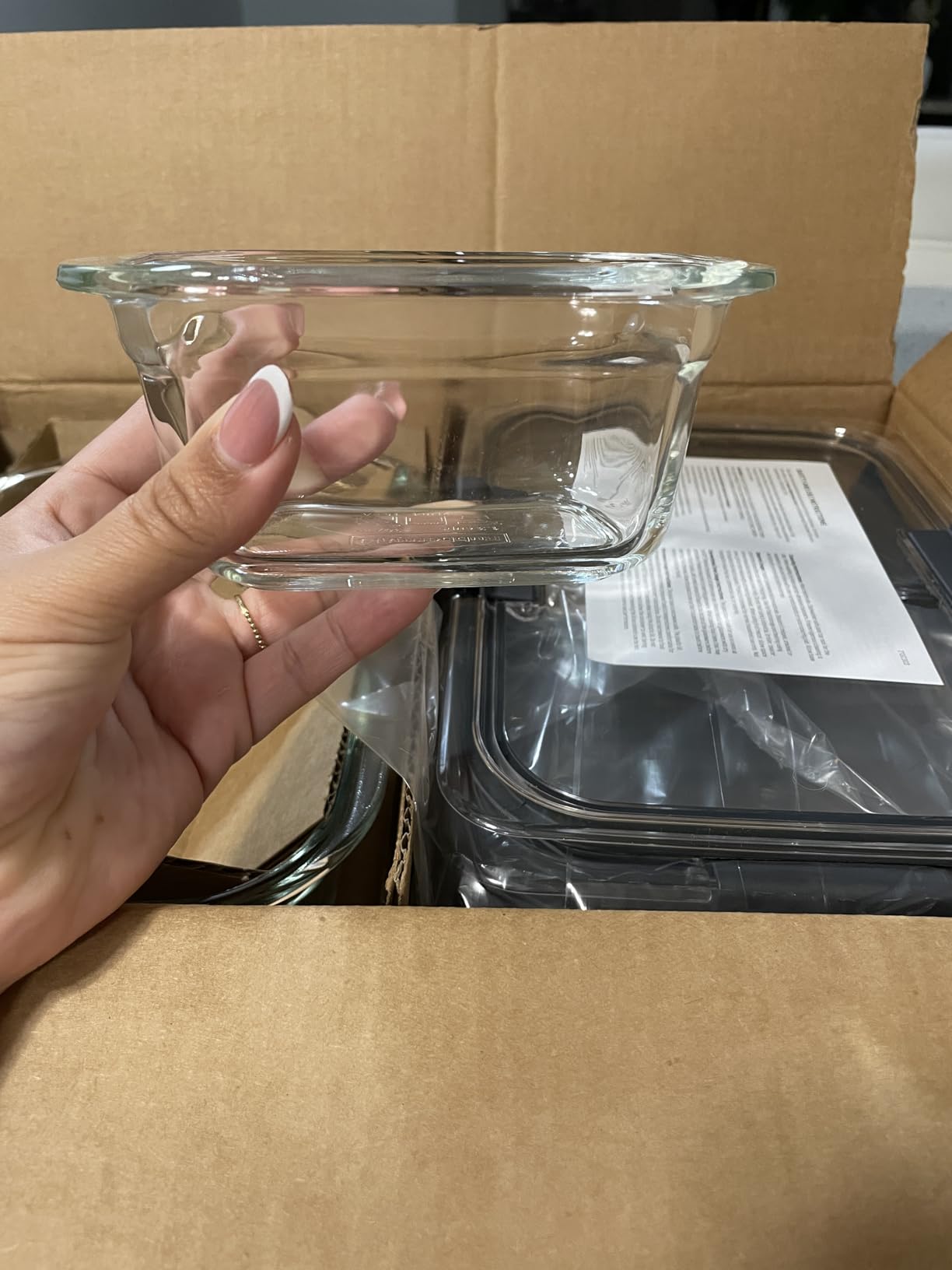 Rubbermaid Brilliance Glass Food Storage set of 4 containers 8 total pieces (4 containers + 4 lids) for Lunch Meal Prep and Leftovers Dishwasher and Oven Safe Clear/Grey customer photo 1