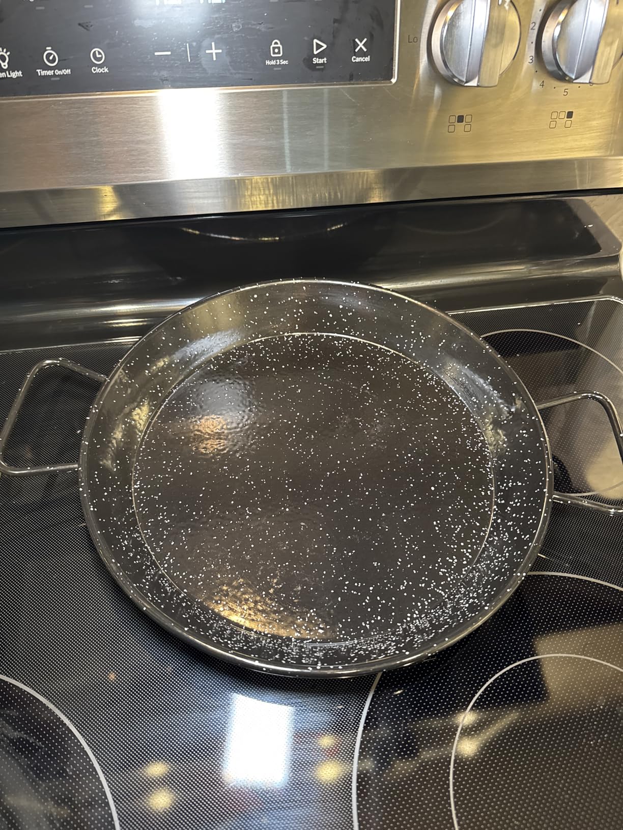 Machika Enamel Paella Pan | Skillet for Paella and Rice Recipes | Rust Proof Coating | 4 Servings | 12 inches customer photo 2