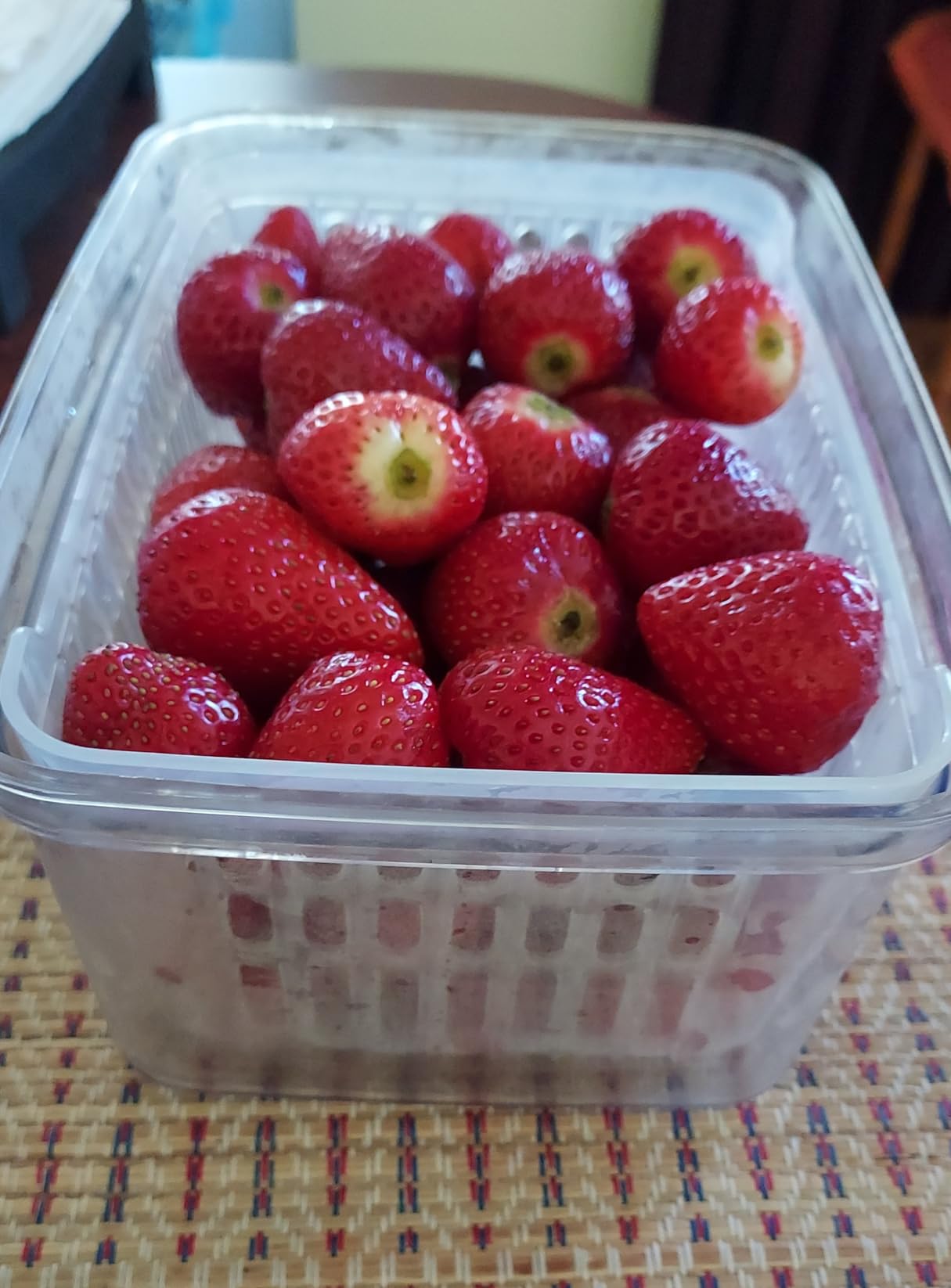 BINO Produce Saver - 6.8 Cup/1.6L | Fridge Storage Containers for Fruits and Vegetables | Adjustable Air Vent, Removable Basket | BPA-Free Fridge Organizers customer photo 2