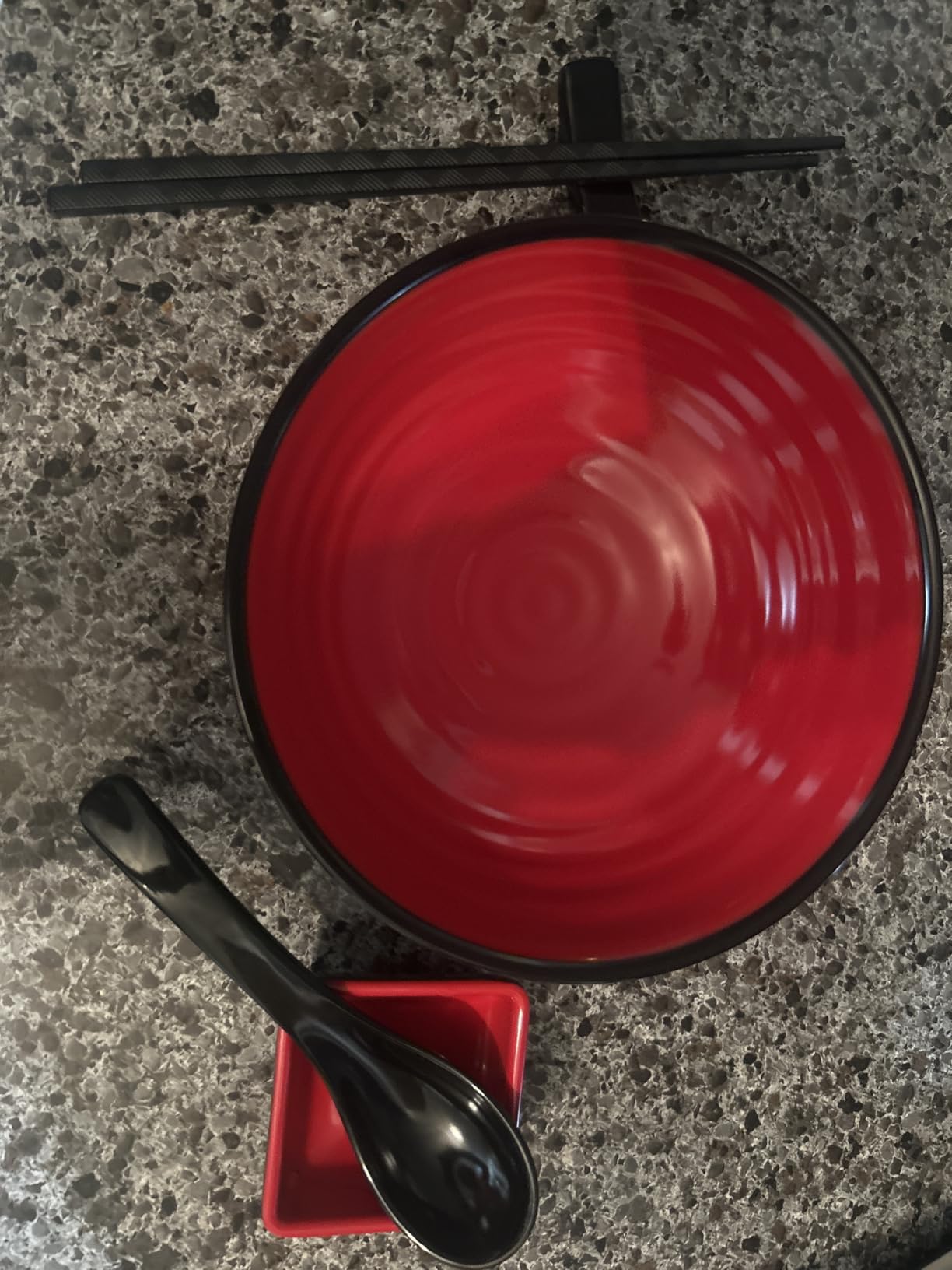 Unbreakable Ramen Bowl Set with Chopsticks and Spoon: 2 large Japanese Style Melamine Ramen Bowls, Dipping Bowls and Chopstick Stands for Asian Pho Soup Thai Miso Udon Wonton (2 Bowl Set, Red-Black) customer photo 2