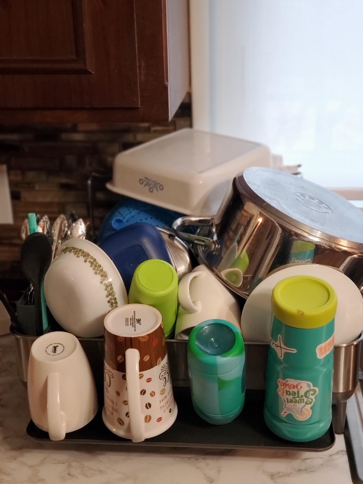 simplehuman Large Capacity Dish Drying Rack with Stainless Steel Frame, 360º Easy Drain Swivel Spout, Utensil & Wine Glass Holder, Anti-Residue Coating, Moisture Control Surface, Grey customer photo 2