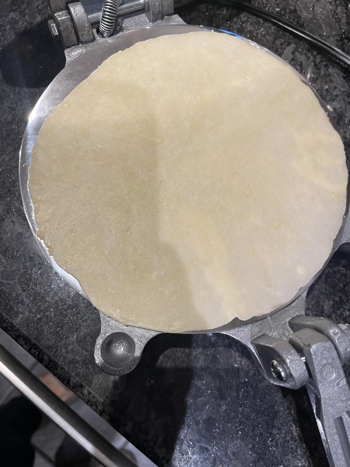 Electric Tortilla Press Maker Chapati Machine Flour Burrito Roti Press (8 IN) customer photo 1