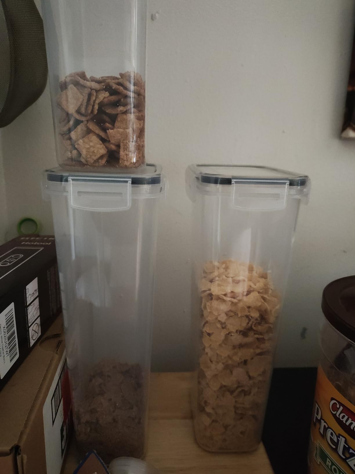 Vtopmart Airtight Food Storage Containers with Lids, 4 PCS 2.8L Pasta Containers customer photo 2