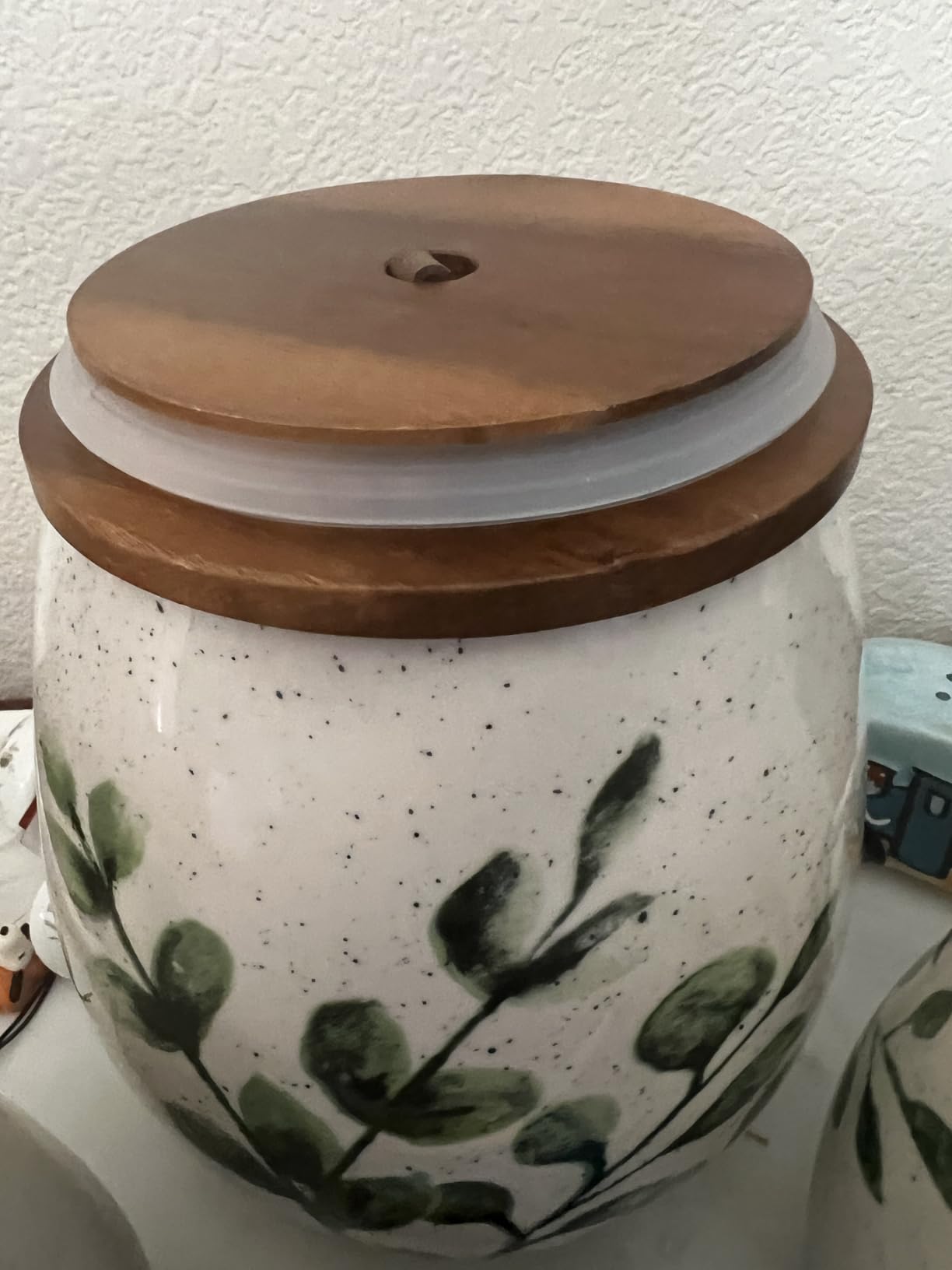 TTU Tabletops Gallery Ceramic Canister Collection- Stoneware Designed Kitchen Storage Embossed Acacia Wood White Set, 3 Piece Embossed Ziggy White Canister Set customer photo 2
