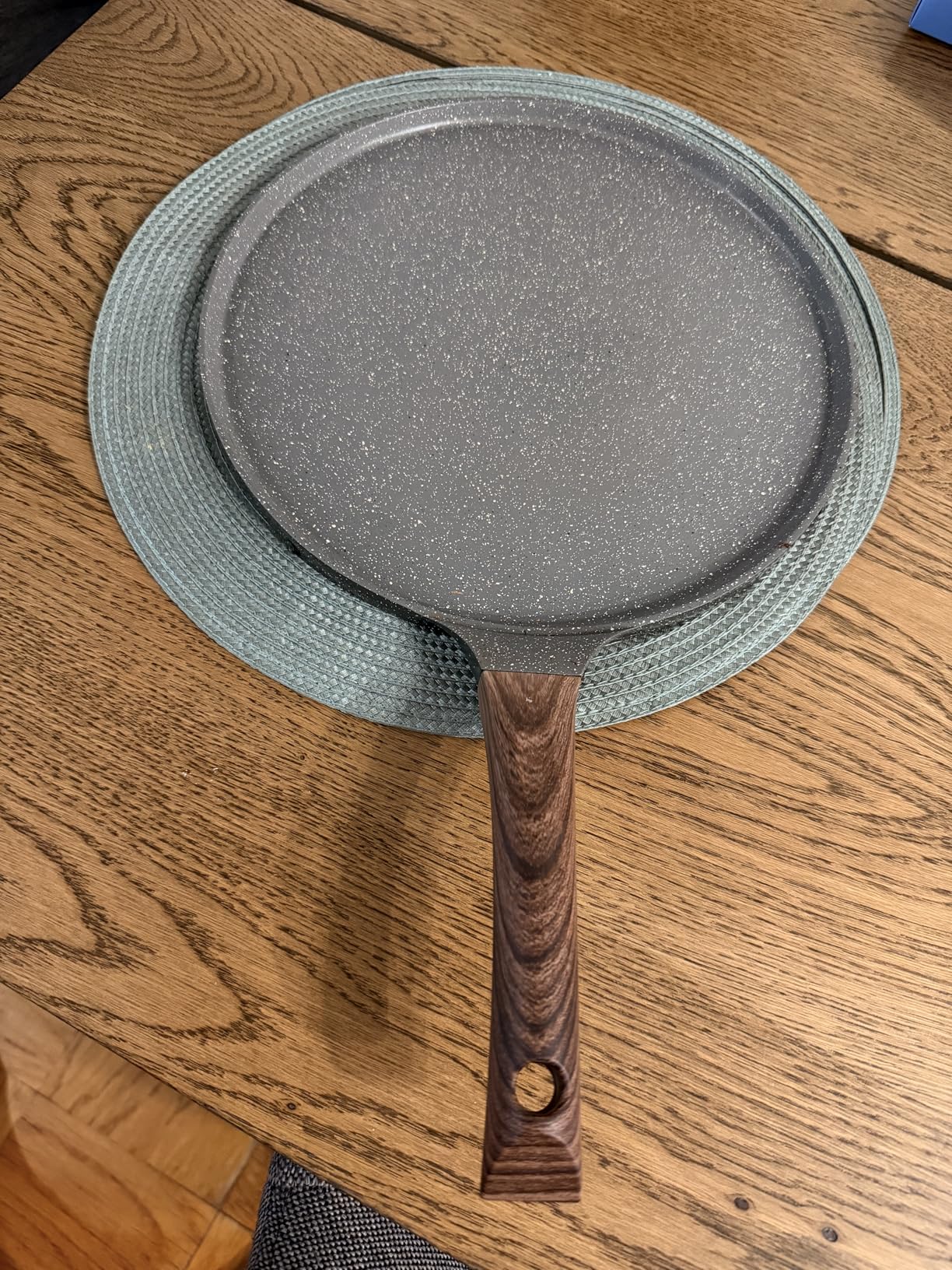 SENSARTE Nonstick Crepe Pan, Swiss Granite Coating Dosa Pan Pancake Flat Skillet Tawa Griddle 10-Inch with Stay-Cool Handle, Induction Compatible customer photo 2