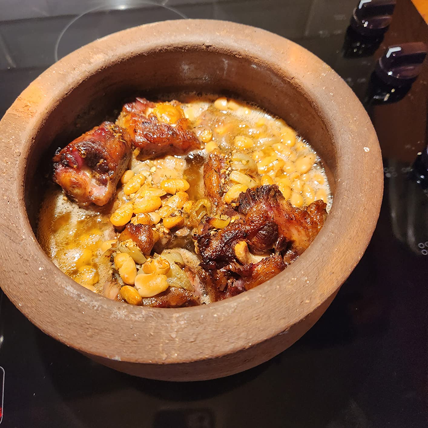 Hakan Efes Clay Cooking Pot with Lid, MIDI 2.9 Quarts Clay Pots for Cooking, Earthenware Rice Pots, UNGLAZED Traditional Casserole for STOVE Top customer photo 2