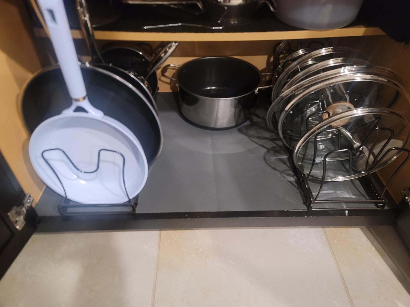 Pot Rack Organizer - Expandable Pot and Pan Organizer for Cabinet, Pot Lid Organizer Holder with 10 Adjustable Compartment for Kitchen Cabinet Cookware Baking Frying Rack, Bronze customer photo 1