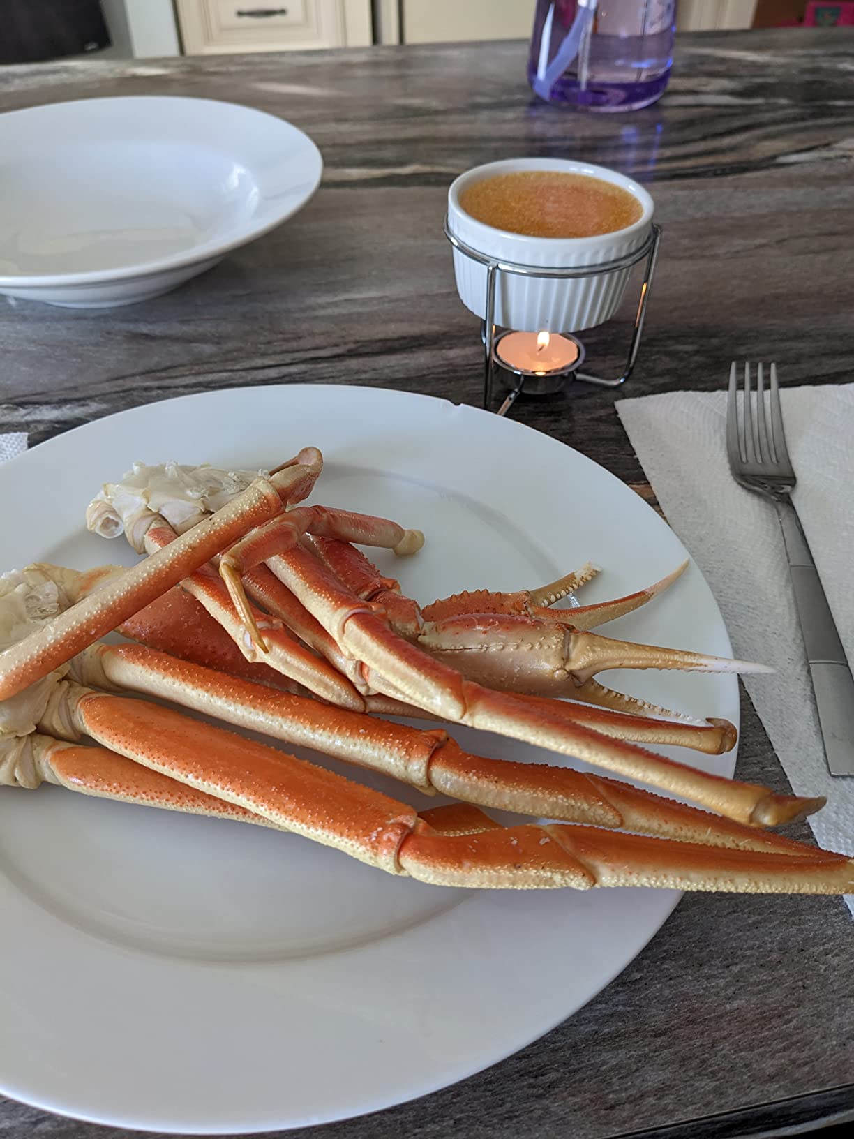 Luvan 33 Pcs Crab Crackers and Tools Set with 4 Crab Leg Crackers, 4 Crab Forks, 4 Lobster Shellers, 4 Butter Warmers, 1 Seafood Scissors, 14 Tealight Candles, 2 Crab Grabber - Seafood Boil Party Supply customer photo 1