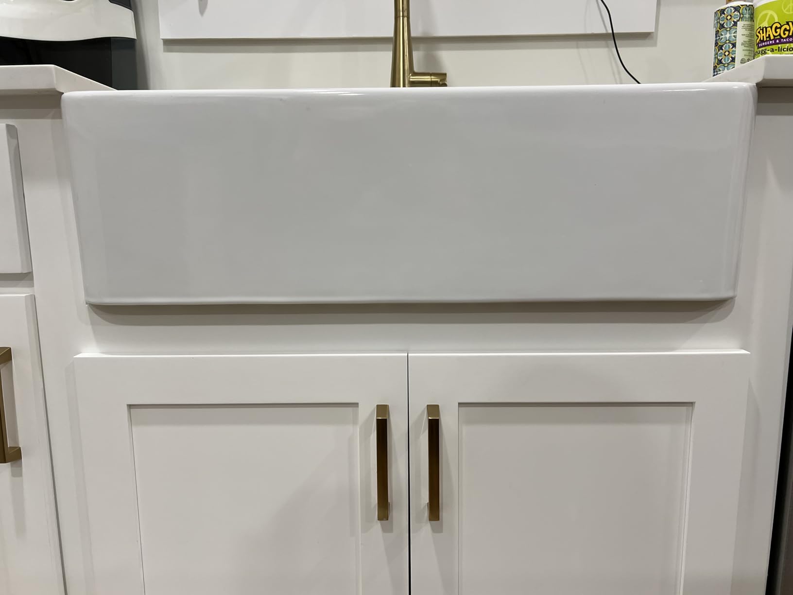 TUKTUK White Farmhouse Sink 33 inch Fireclay Apron Front Farm House Kitchen Sink Single Bowl Deep Drop In Undermount Reversible Heavy Duty customer photo 1