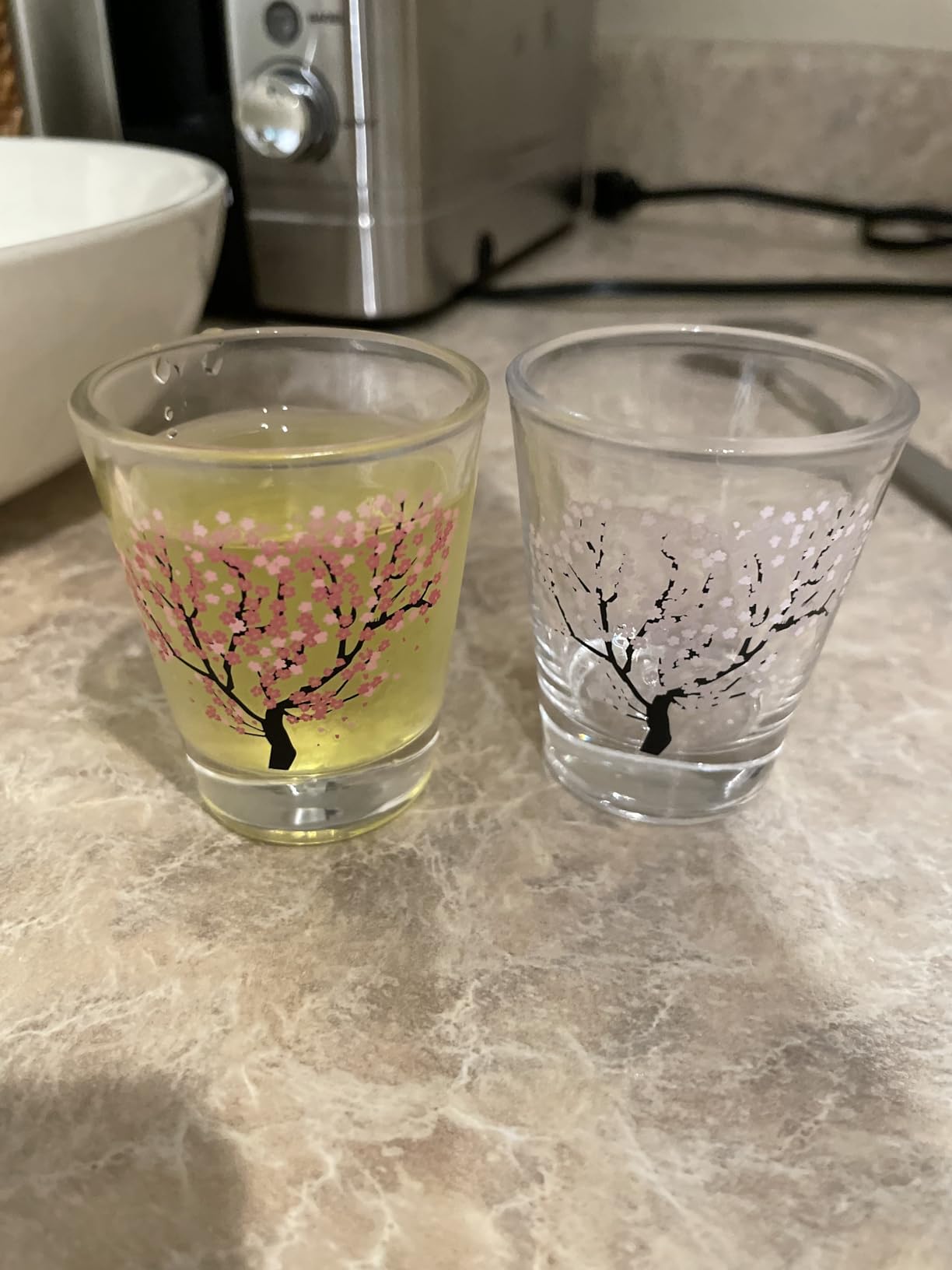 Emotional Korean Soju Glass Cup with Changing Cherry Blossom Color 4pcs Set Whiskey, tequila, sake, and other alcoholic beverages are available customer photo 1