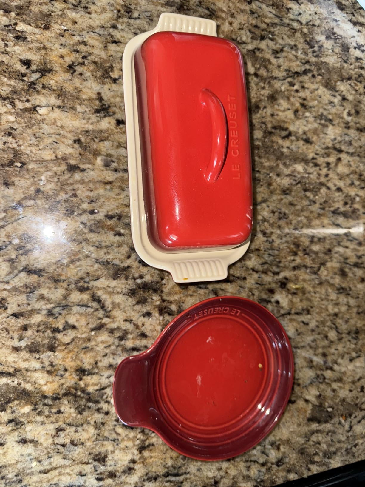 Le Creuset Stoneware Heritage Butter Dish, Cerise customer photo 2