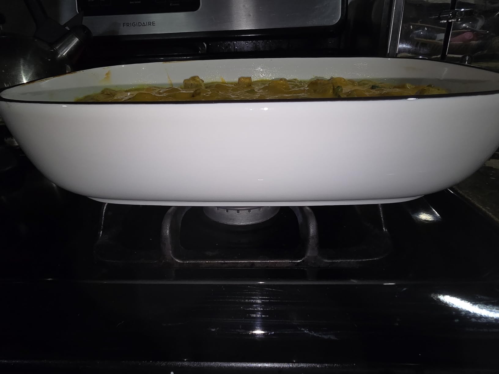 6 Quart Large Rectangular Baking Dish, 16x11 Inches Ceramic Baking Pan Casserole Dish for Cooking, Kitchen and Daily Use, Safe for Oven Microwave Refrigerator Disinfection Cabinet and Dishwasher, White customer photo 2
