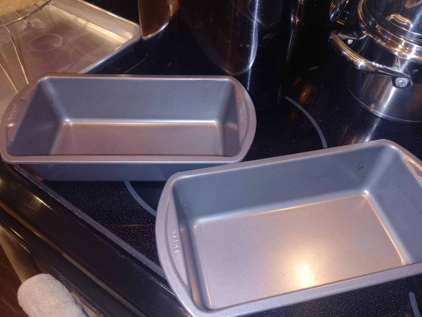 GoodCook Nonstick Loaf Pan 8 x 4-Inch Heavy-Duty Steel Bakeware with Easy-Clean Non-Stick Coating, Oven & Dishwasher Safe Pan for Meatloaf Breads Lasagnas Casseroles & More, Set of 2, Gray customer photo 1