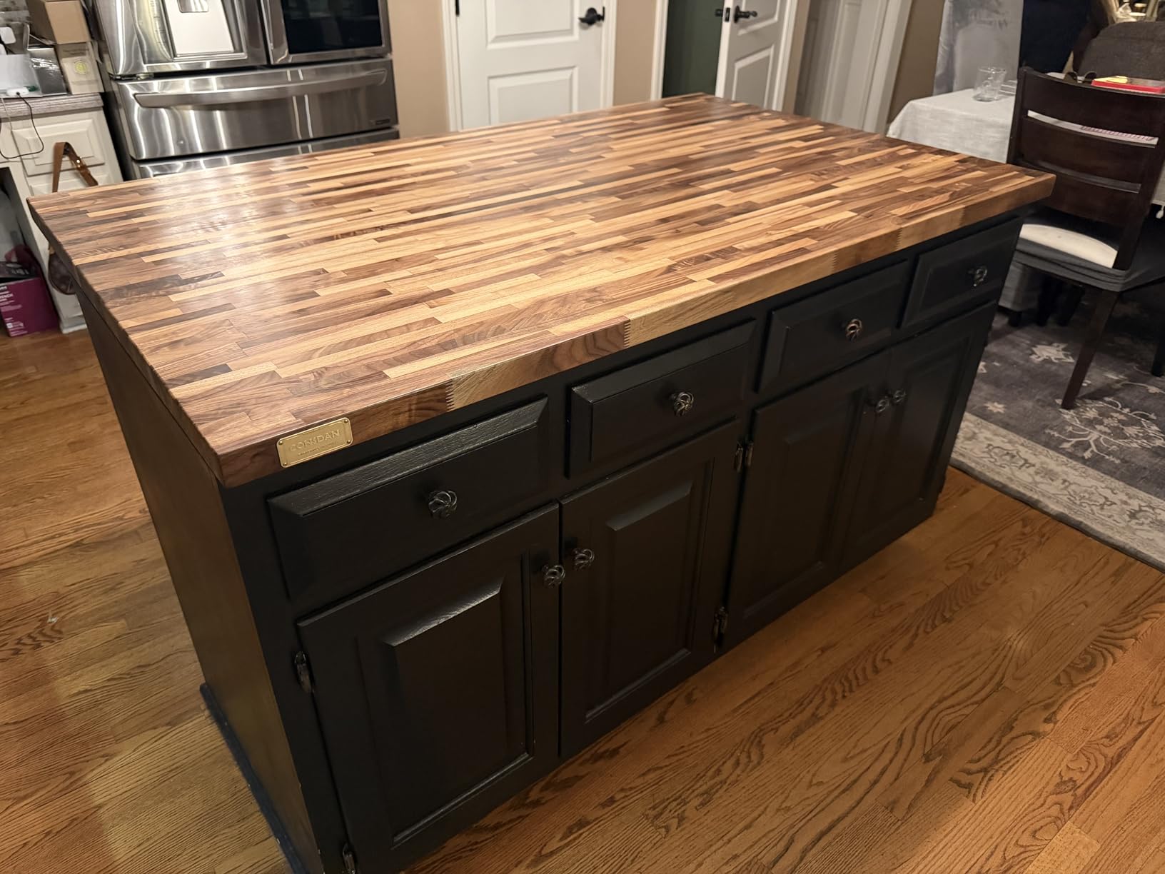 CONSDAN Butcher Block Counter Top, Walnut Solid Hardwood Countertop, Wood Slabs for Kitchen, Reversible, Both Side Polished, Prefinished with Food-safe Oil, 1.5