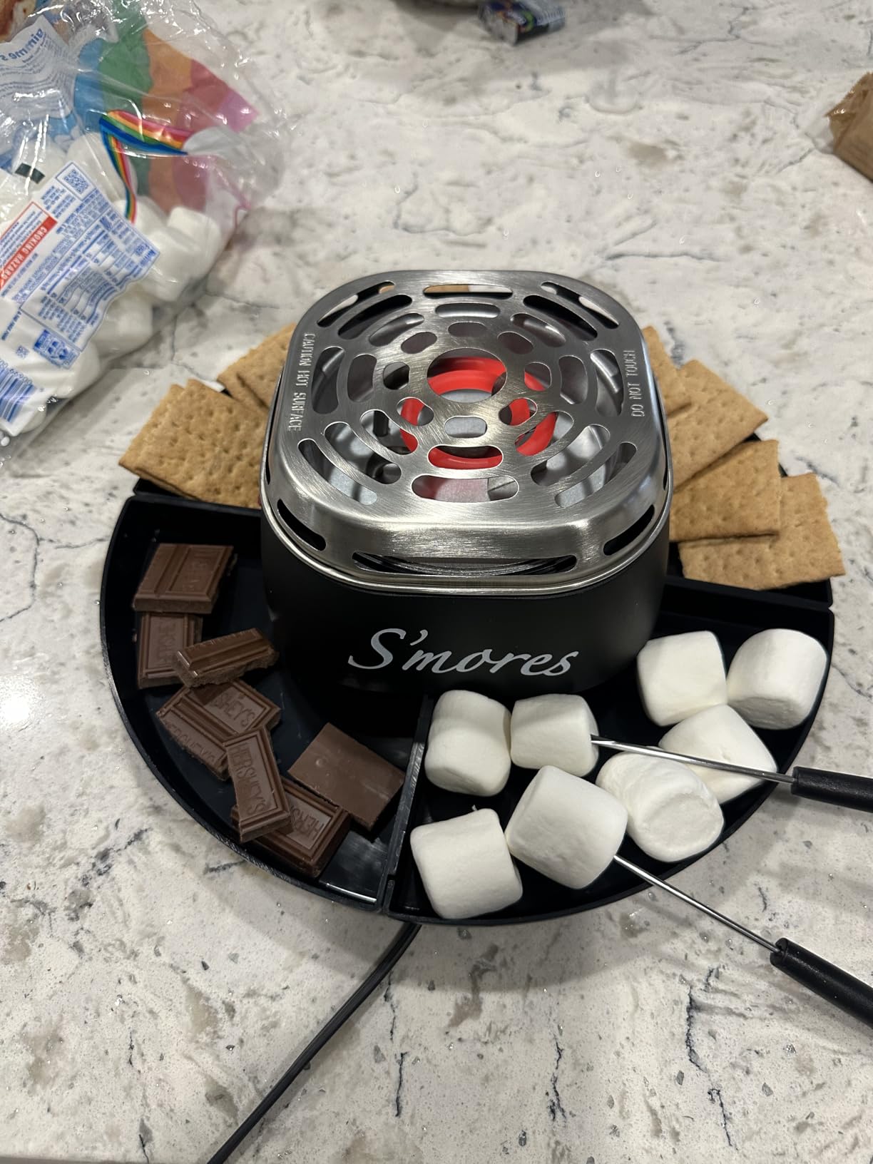 Nostalgia Tabletop Indoor Electric S'mores Maker - Smores Kit With Marshmallow Roasting Sticks and 4 Trays for Graham Crackers, Chocolate, and Marshmallows - Movie Night Supplies - Black customer photo 1