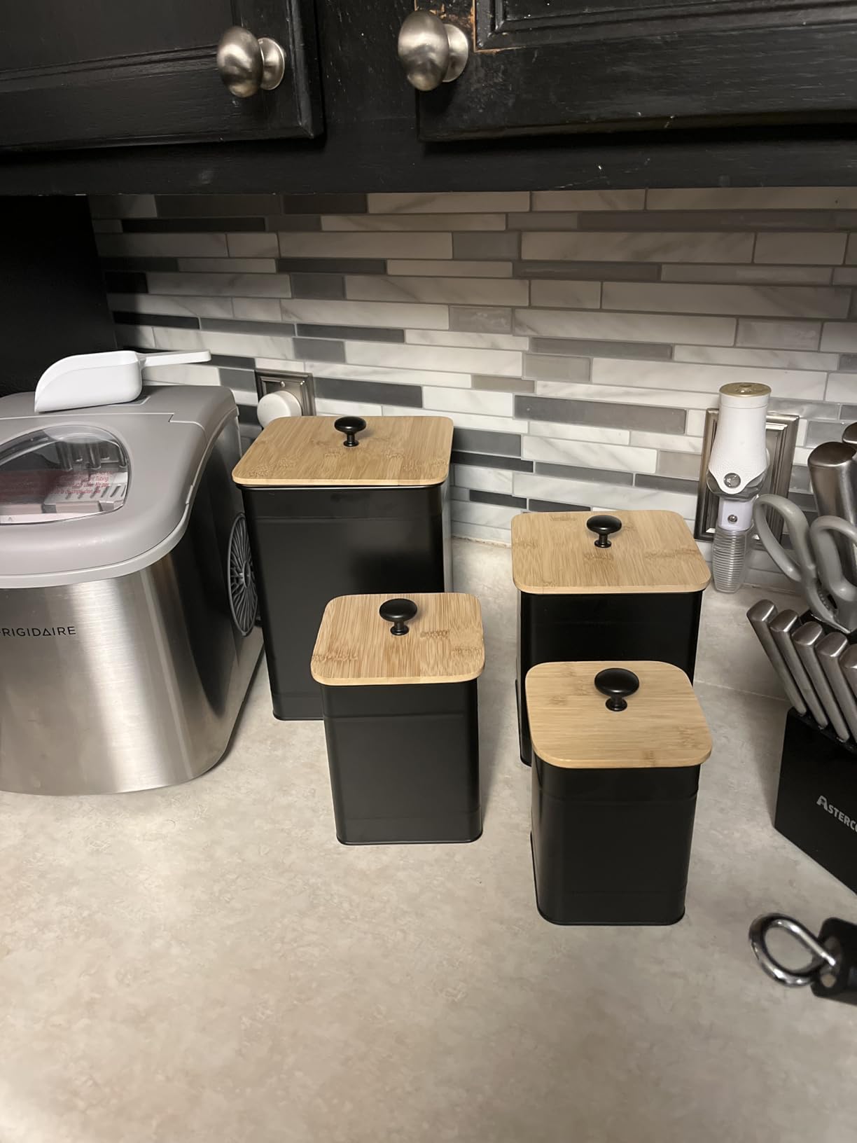 Kitchen Canisters for Countertop Set of 4 with Customizable Chalkboard Labels & Marker Pen - Big Iron Kitchen Canisters with Airtight Lids - Canisters Sets for the Kitchen - White Kitchen Canister Set customer photo 2