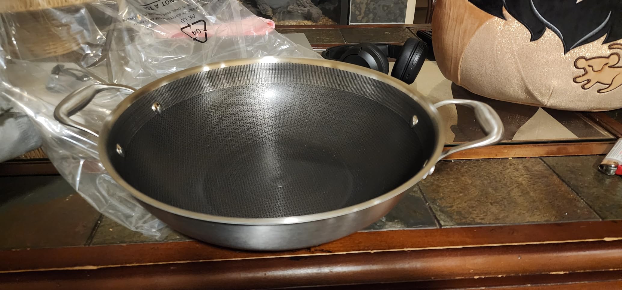 DELARLO Wok Pan With Lid 12 Inch Non stick wok,Oven Safe Up to 600℉,Woks & Stir-Fry Pans Nonstick,Tri-Ply Stainless Steel Wok, 5QT Nonstick Deep Frying Pan, Induction Saute Pan With Lid customer photo 1