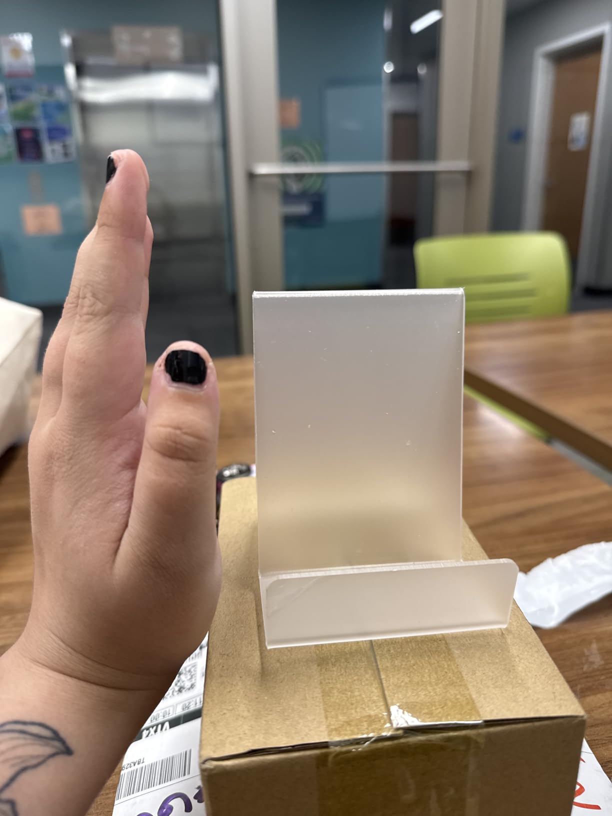 6 Pack Acrylic Book Stand, Clear Easel Stand for Display, Book Display Holder, Display Stand for Album, CD, Magazine, Postcard, Picture, Plate, Artworks, Phone, Tablet customer photo 1