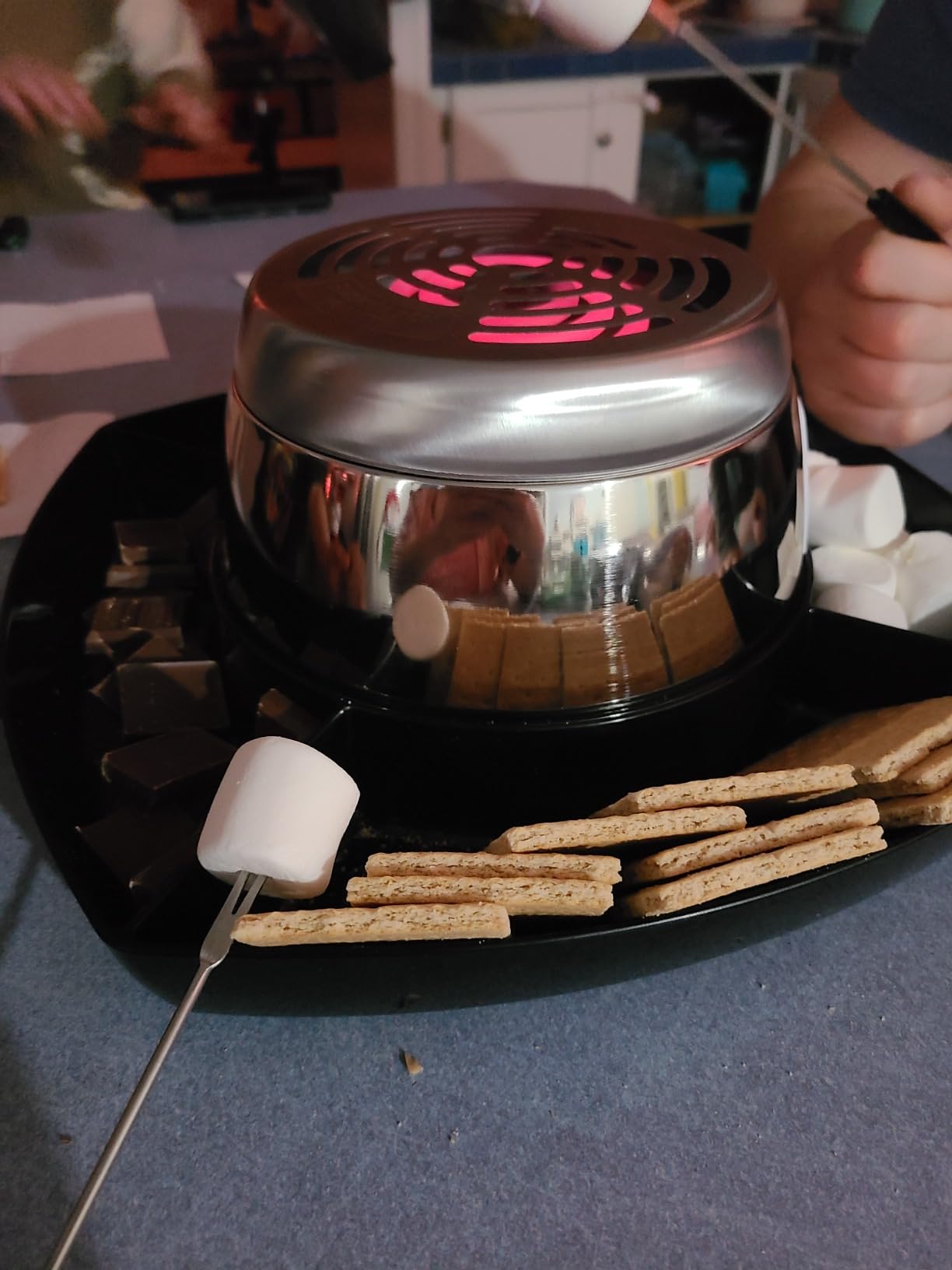 Sharper Image Electric S'mores Maker - 6 Marshmallow Roasting Sticks & Serving Tray Station | Indoor Smores Kit | Kids & Family Party Activity customer photo 1