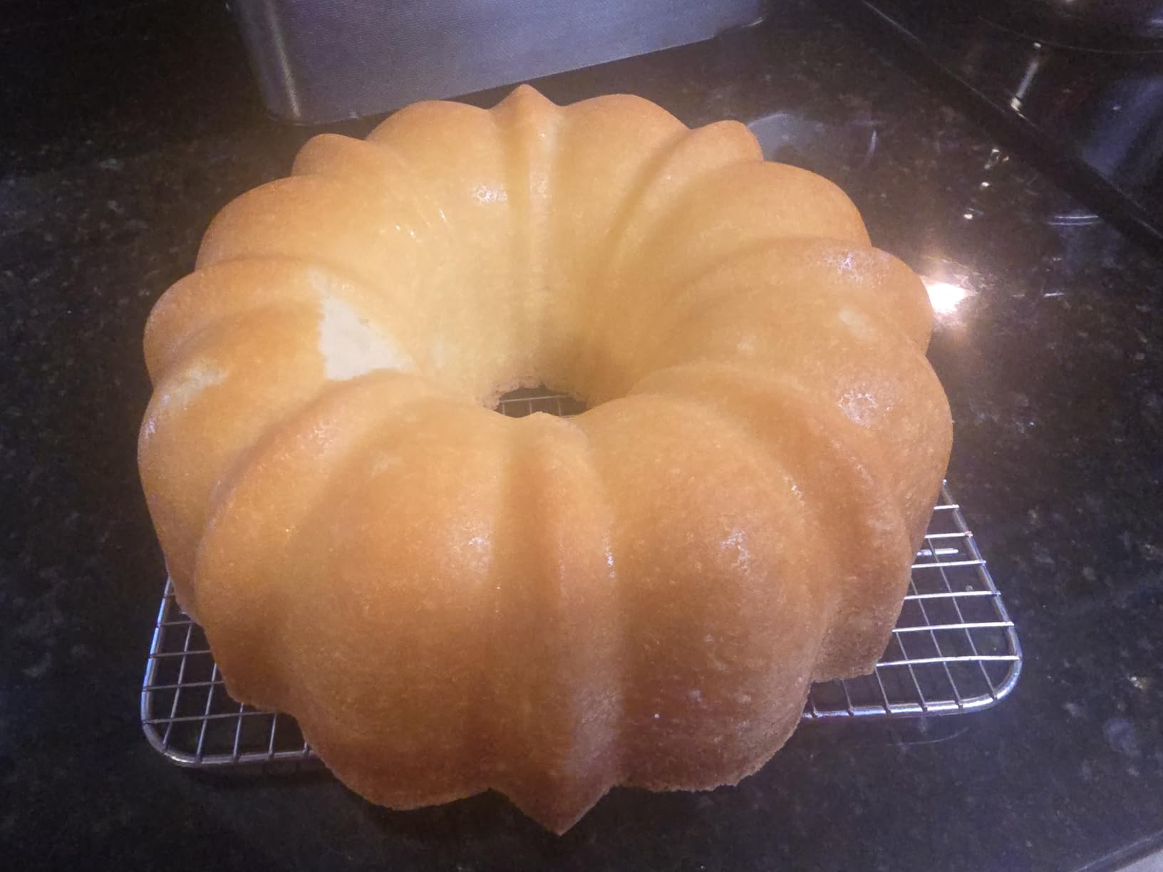 USA Pan Global Swirl Tube Cake Pan customer photo 1