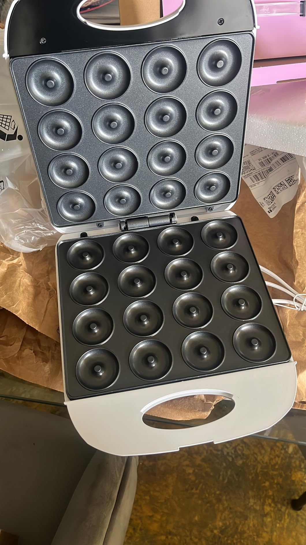 DSP Mini Donut Maker - Non-Stick, Cool Touch Electric Doughnut Machine for Mini Donuts - Perfect for Breakfast, Snacks & Desserts (White, 6 Donuts) customer photo 1