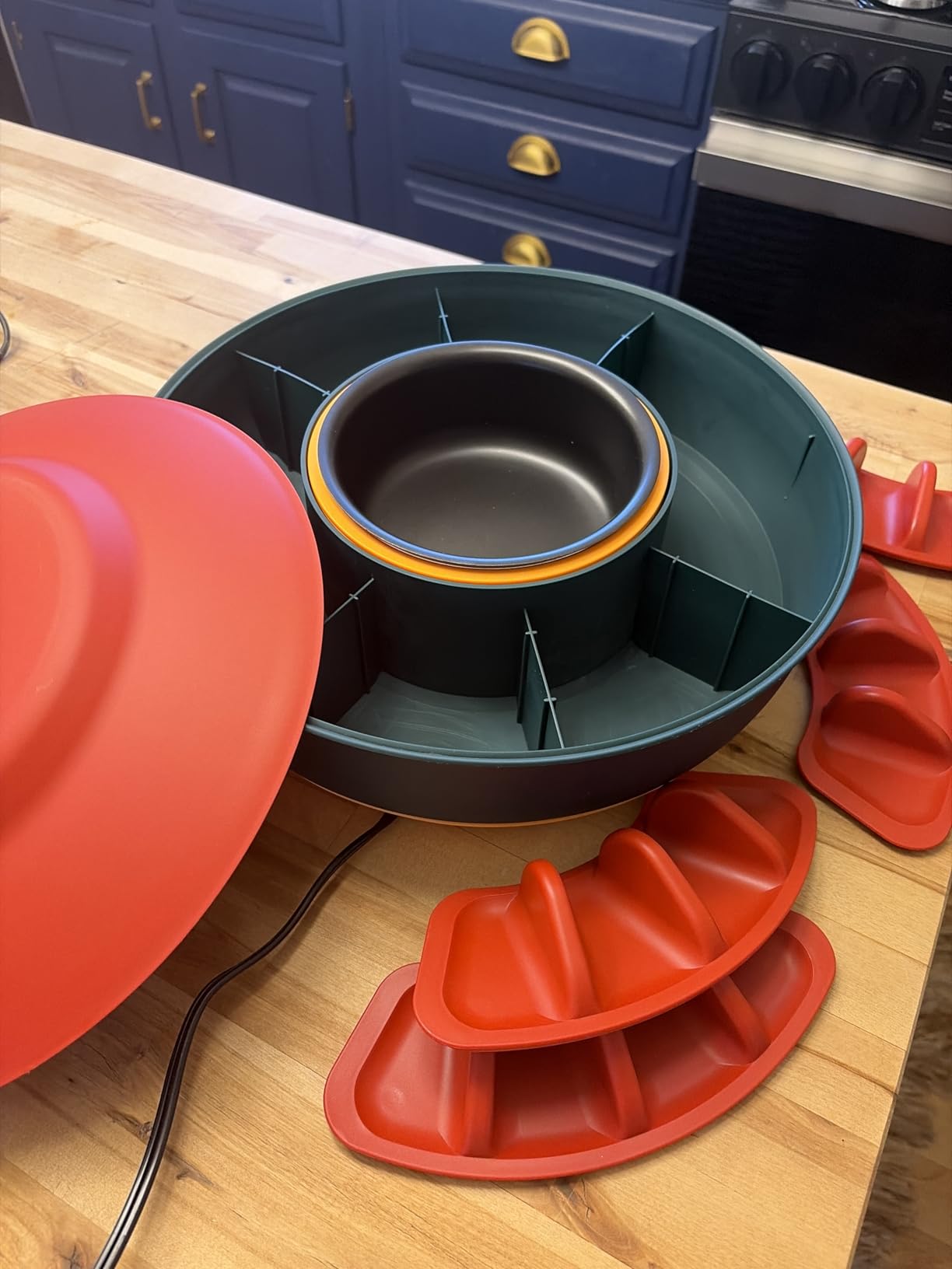 Taco Tuesday Kit - Taco Bar Serving Set for a Party - 30oz Heated Pot, 4 Taco Holders, & Detachable Lazy Susan Tray customer photo 1