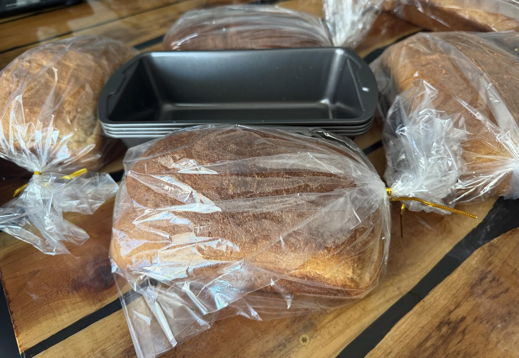 Bakken-Swiss Loaf Pan Set 4-Piece - Deluxe Nonstick Carbon Steel Bakeware for Perfect Bread and Cakes - Dishwasher Safe, Premium Pans for Home Baking customer photo 1